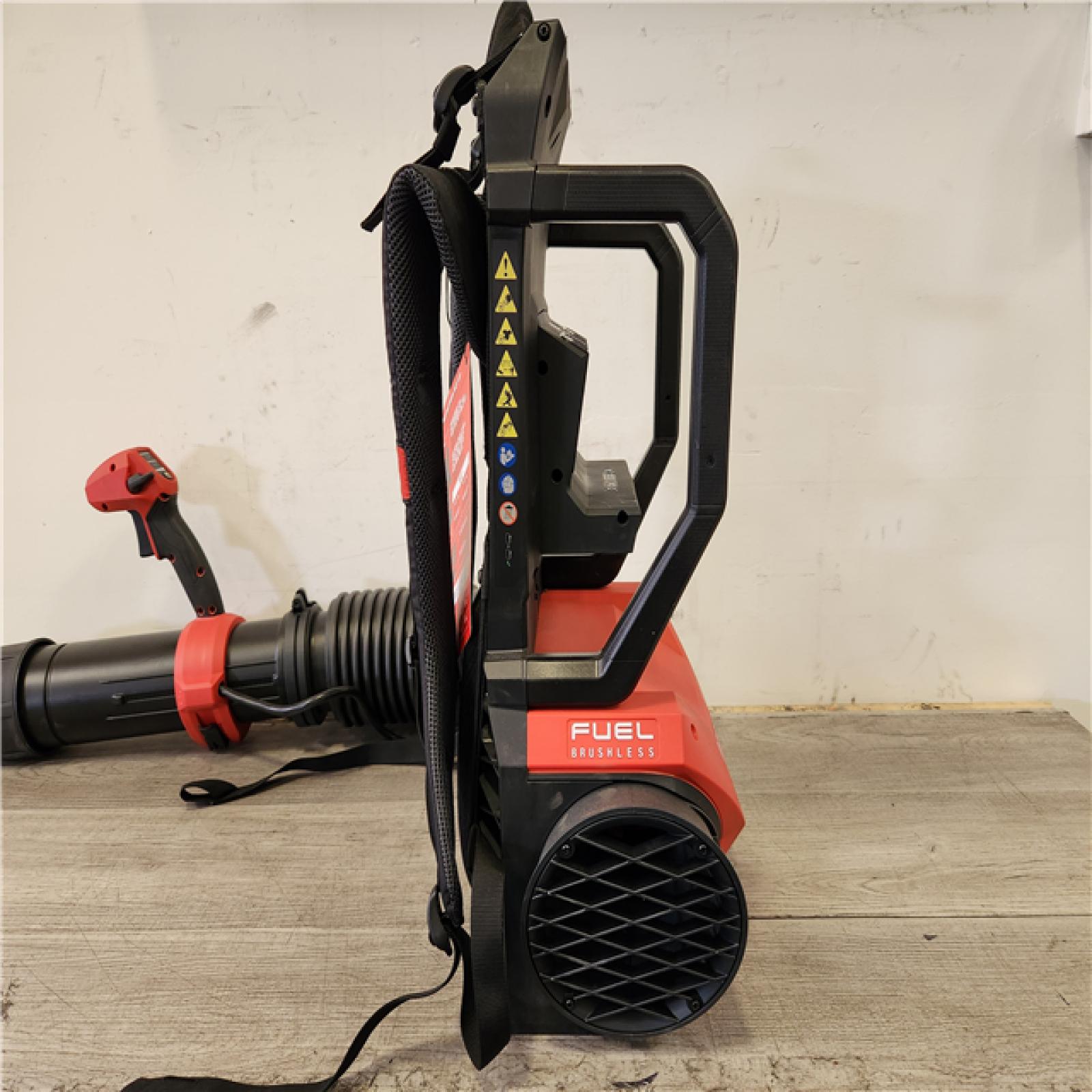 Phoenix Location Milwaukee M18 FUEL 155 MPH 650 CFM 18-Volt Lithium-Ion Brushless Cordless Dual Battery Backpack Blower (Tool Only)