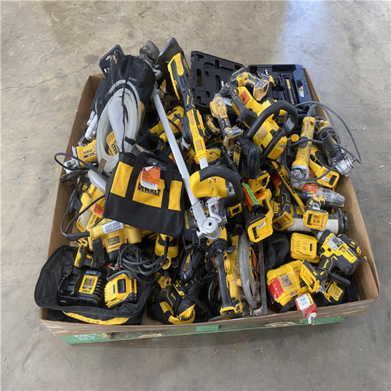 Houston Location AS IS - Tool Pallet