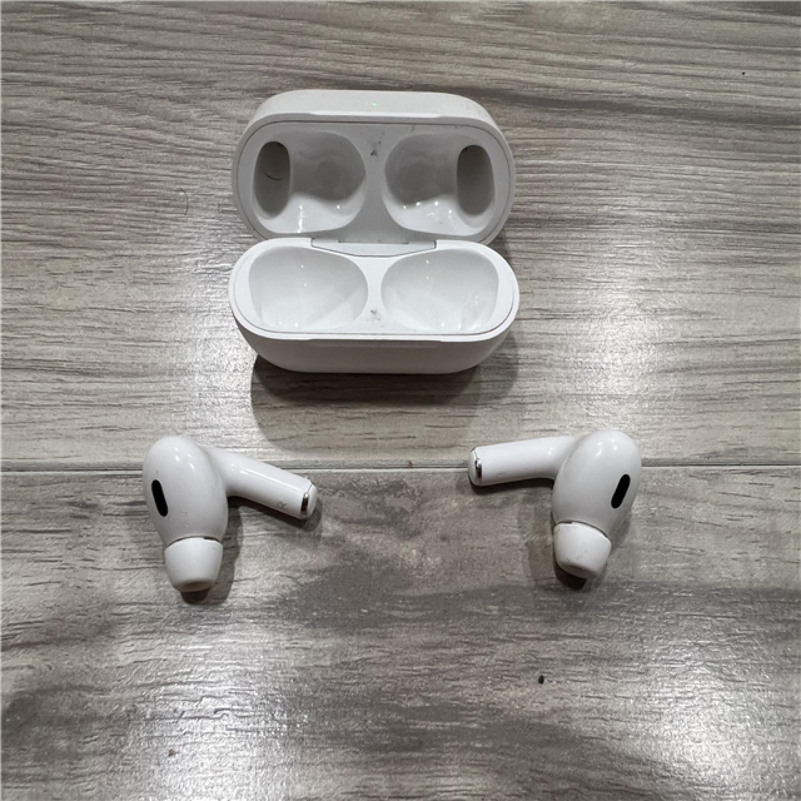 AS-IS Apple AirPods Pro (2nd Generation) with the (Lightning version) MagSafe Charging Case