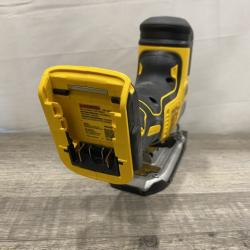 AS-IS DEWALT 20V MAX XR Cordless Barrel Grip Jigsaw (Tool Only)