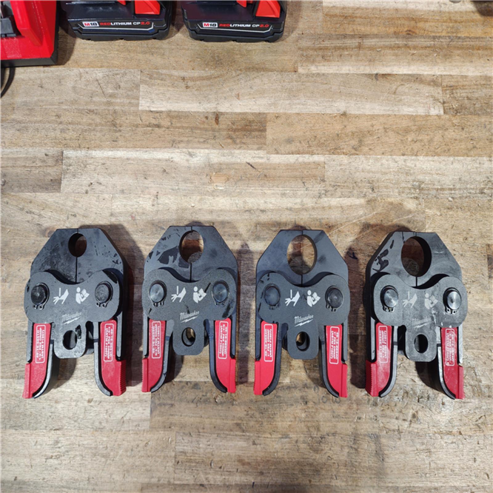 HOUSTON LOCATION - AS-IS Milwaukee-2674-22P M18 Short Throw Press Tool Kit W/ Viega PureFlow Jaws