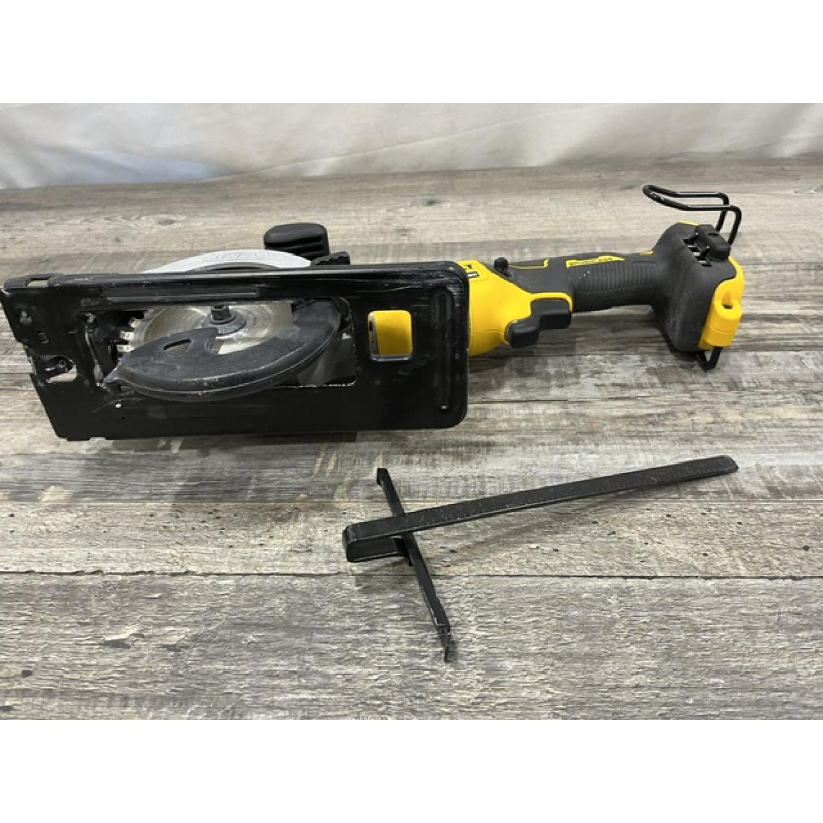 AS-IS DEWALT ATOMIC 20V MAX Cordless Brushless 4-1/2 in. Circular Saw (Tool Only)