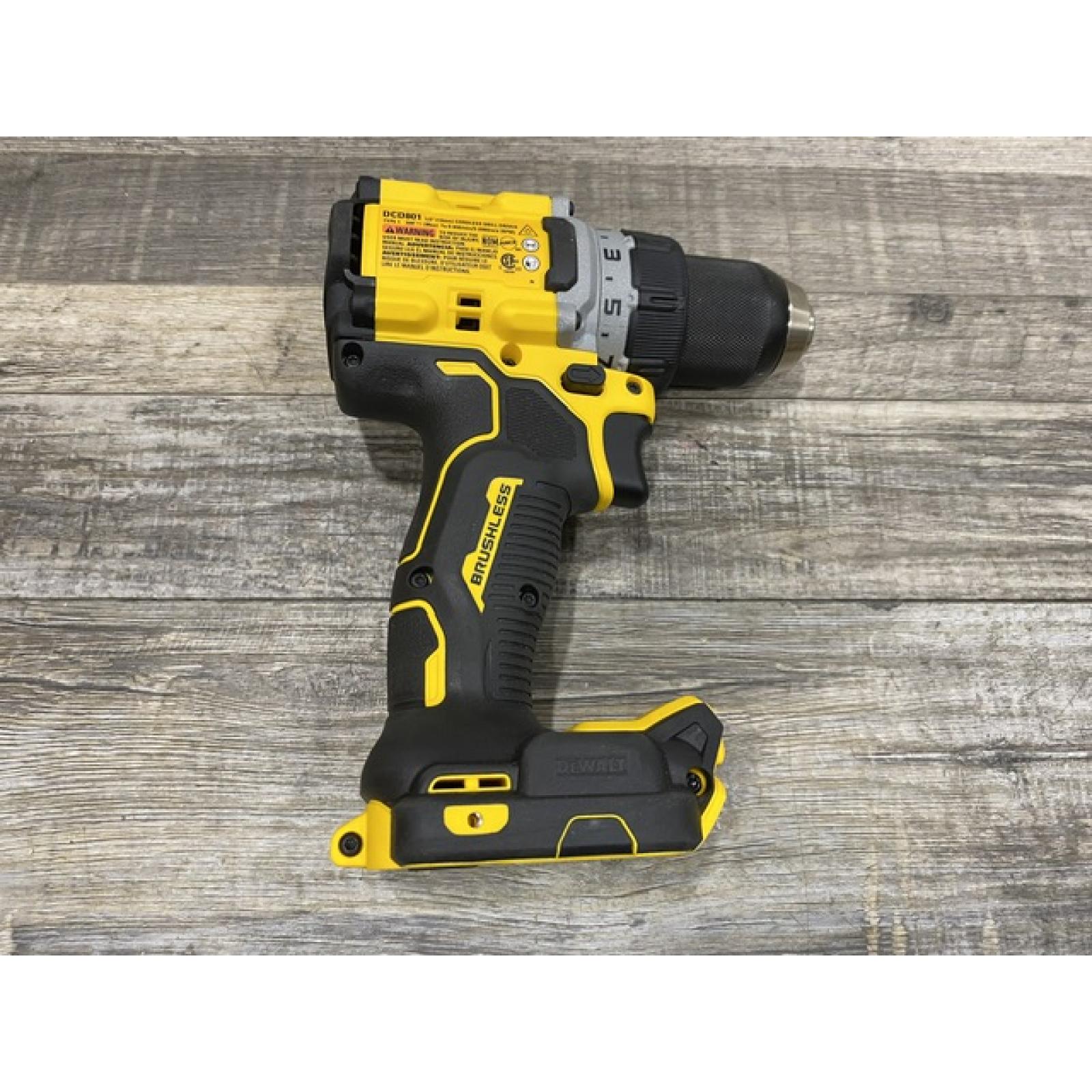 AS-IS DEWALT 20V XR Lithium-Ion Cordless Brushless 1/2 in. Drill/Driver Kit