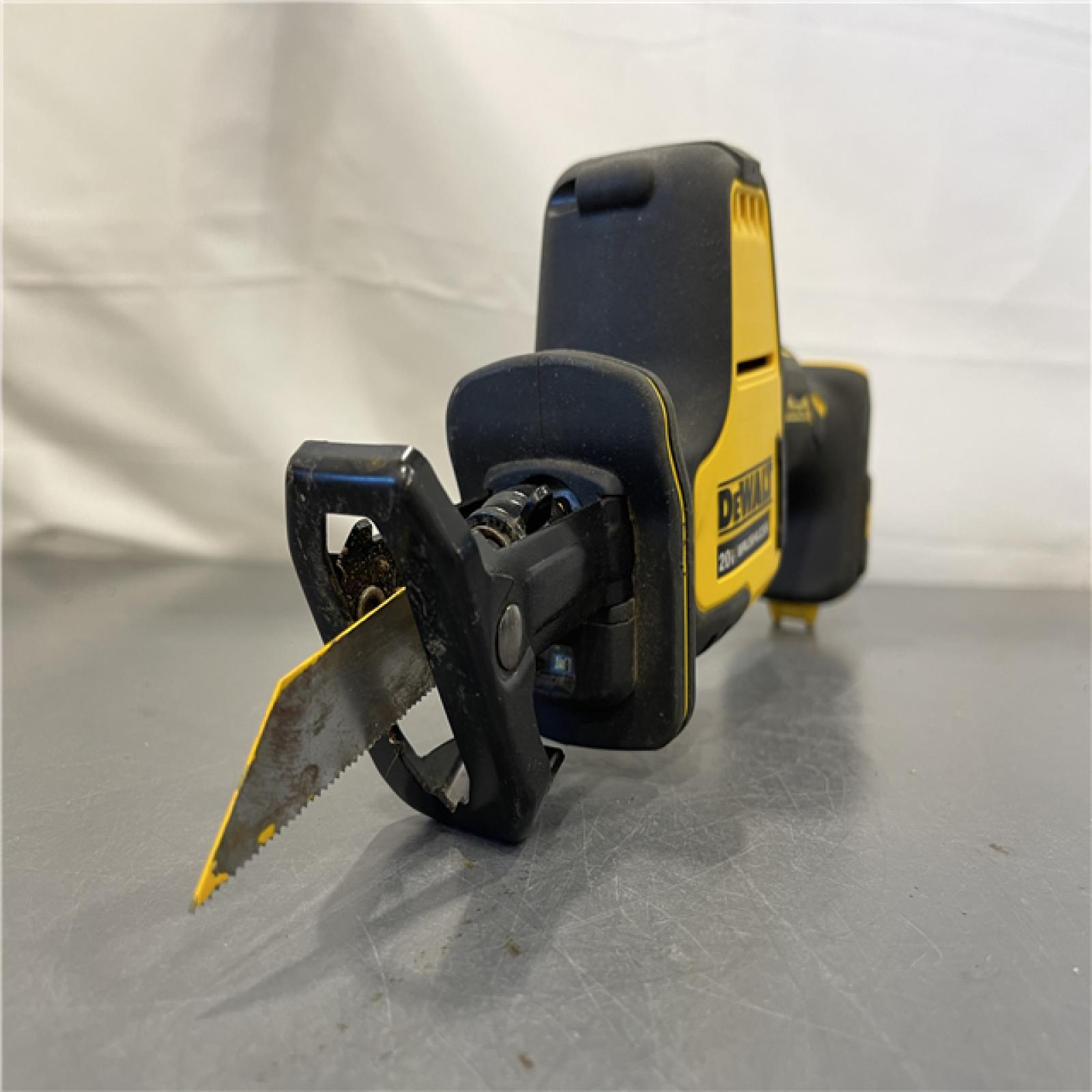 AS-IS - Dewalt ATOMIC 20V MAX Cordless One-Handed Reciprocating Saw (Tool Only)