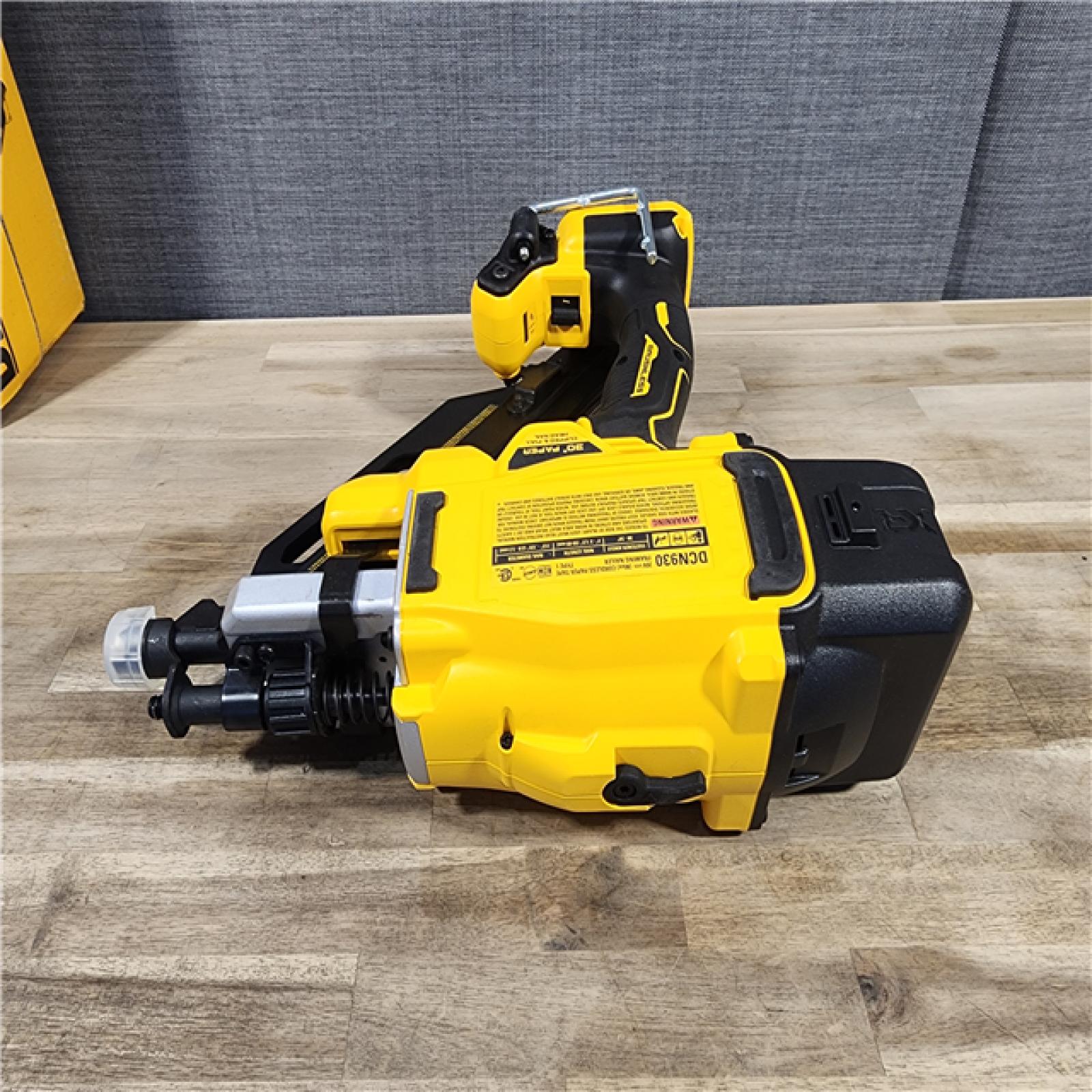 HOUSTON LOCATION - AS-IS (APPEARS LIKE NEW) DEWALT 20-Volt 30° Cordless Framing Nailer (Tool-Only)