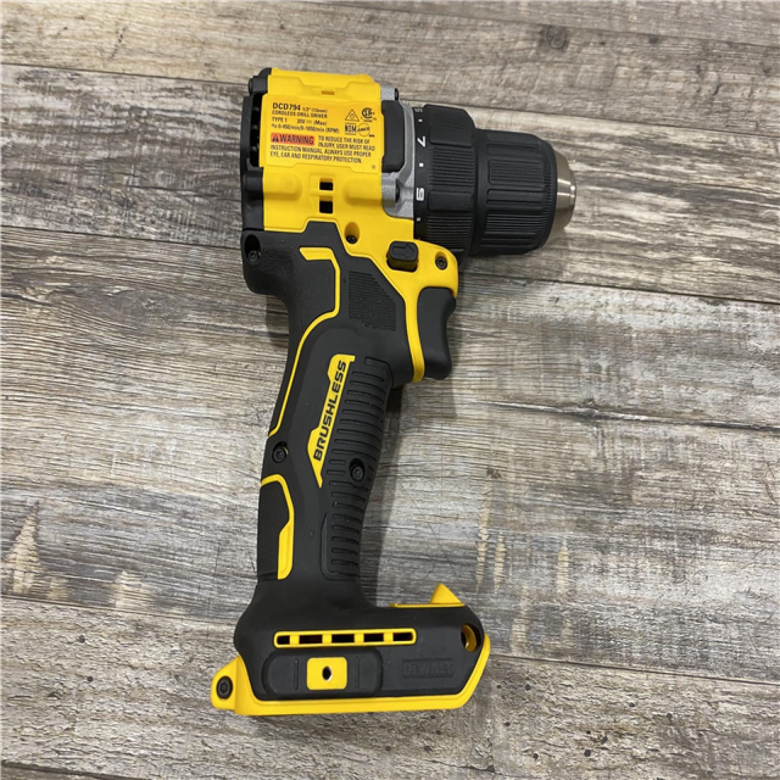 AS-IS DEWALT Atomic 20V Lithium-Ion Cordless Compact 1/2 in. Drill/Driver Kit
