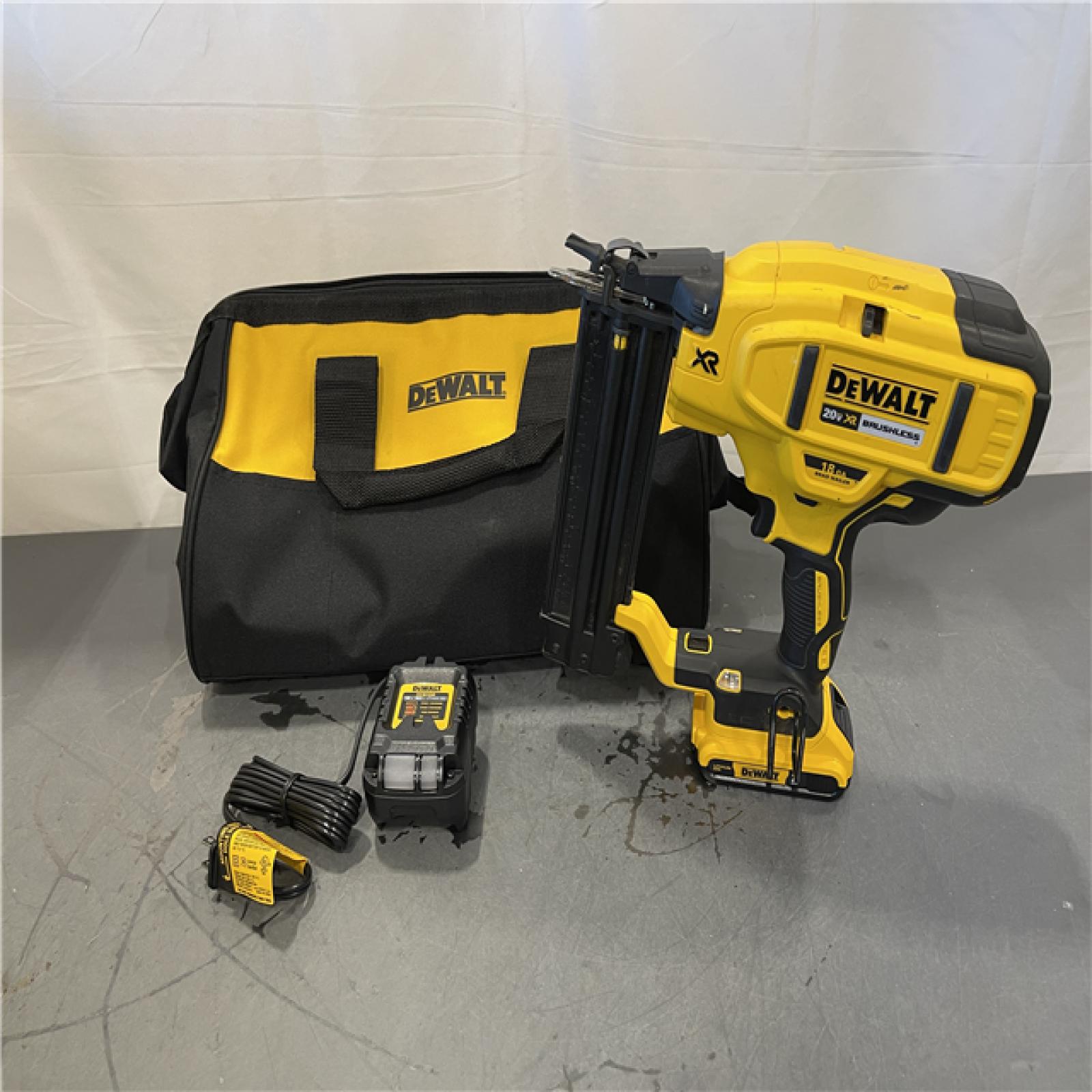 AS-IS - DEWALT 20V MAX XR Lithium-Ion 2-1/8 in. 18-Gauge Electric Cordless Brad Nailer Kit