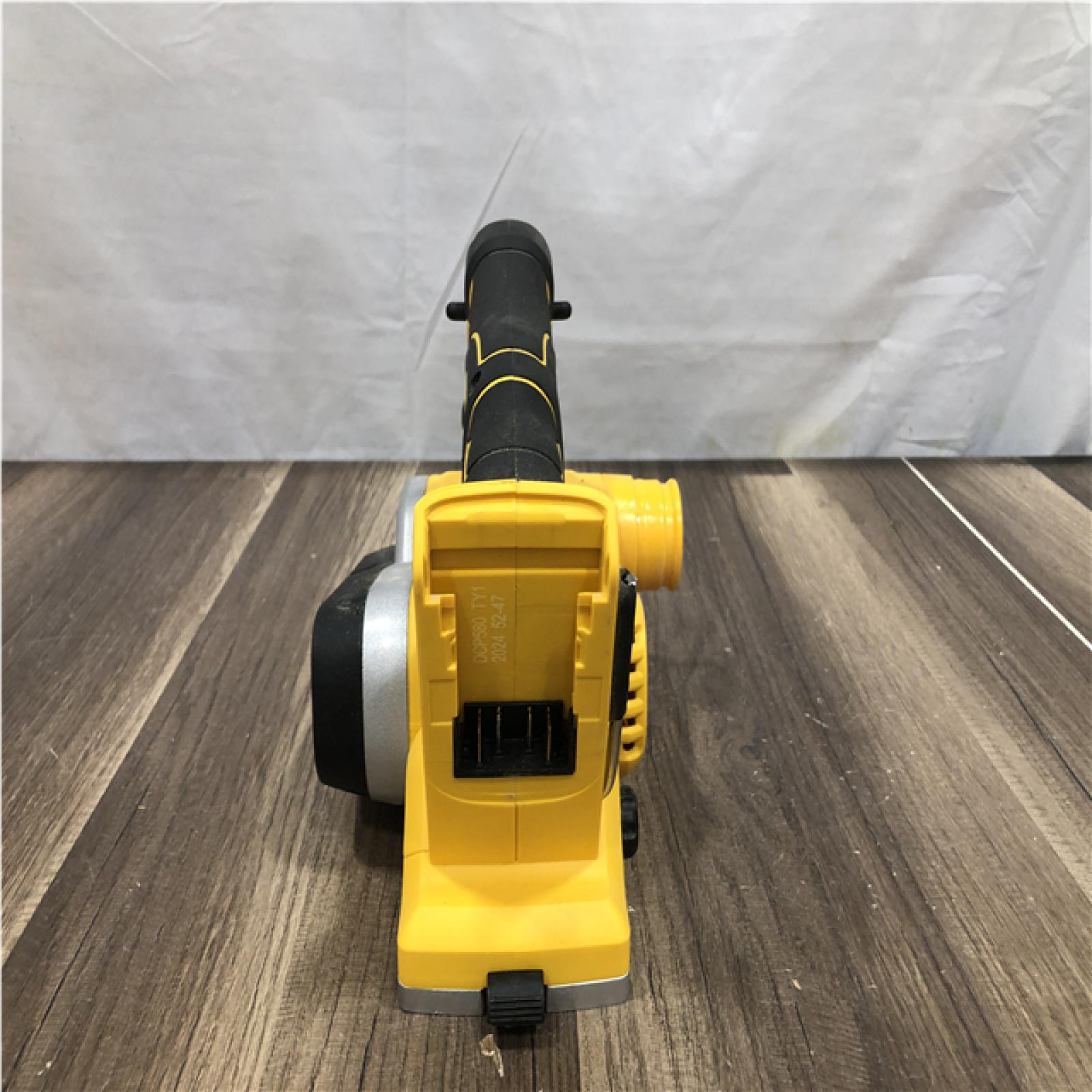 AS-IS DEWALT 20V MAX XR Cordless Brushless 3-1/4 in. Planer (Tool Only)