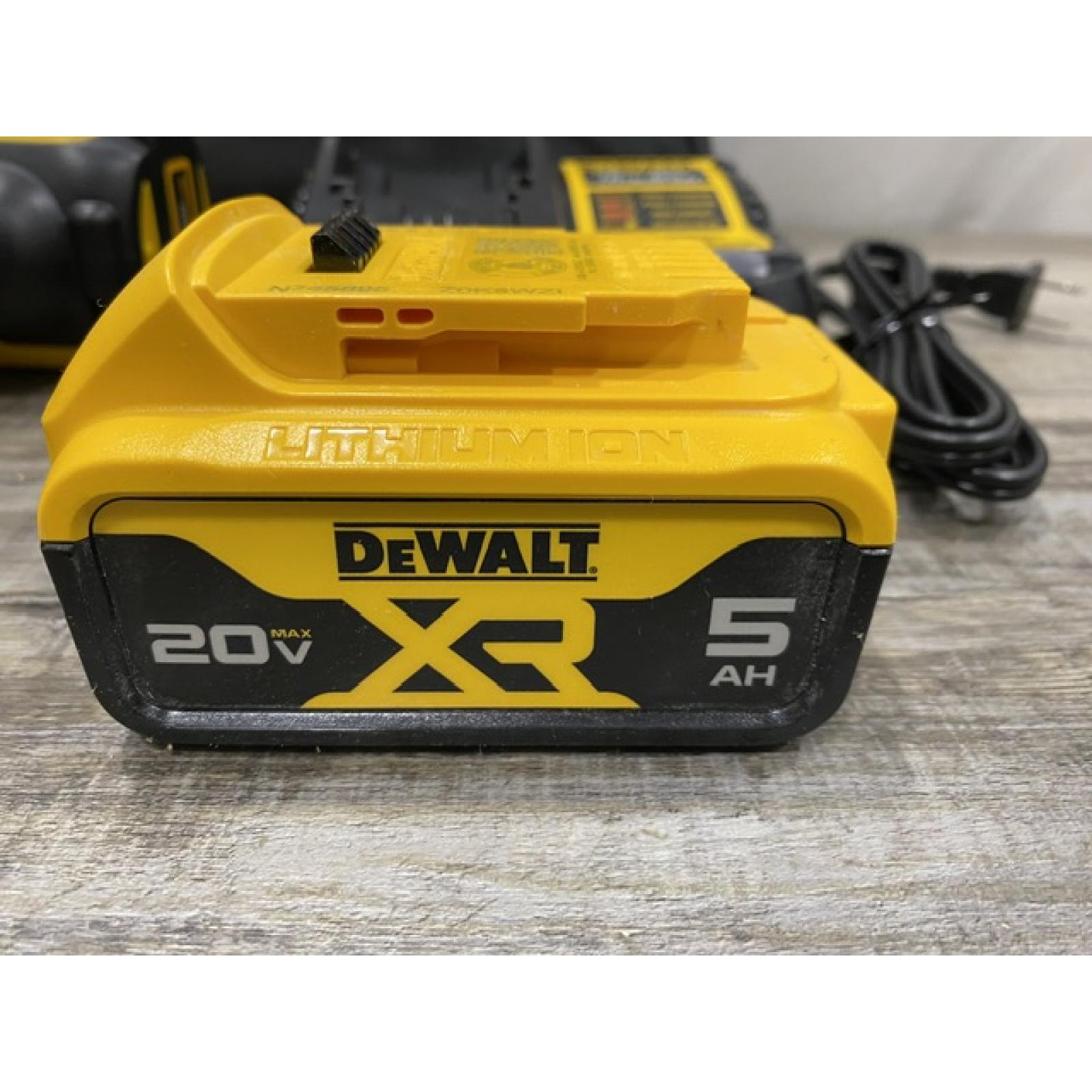 AS-IS DEWALT 20V MAX Lithium-Ion Cordless 1/2 in. Impact Wrench Kit