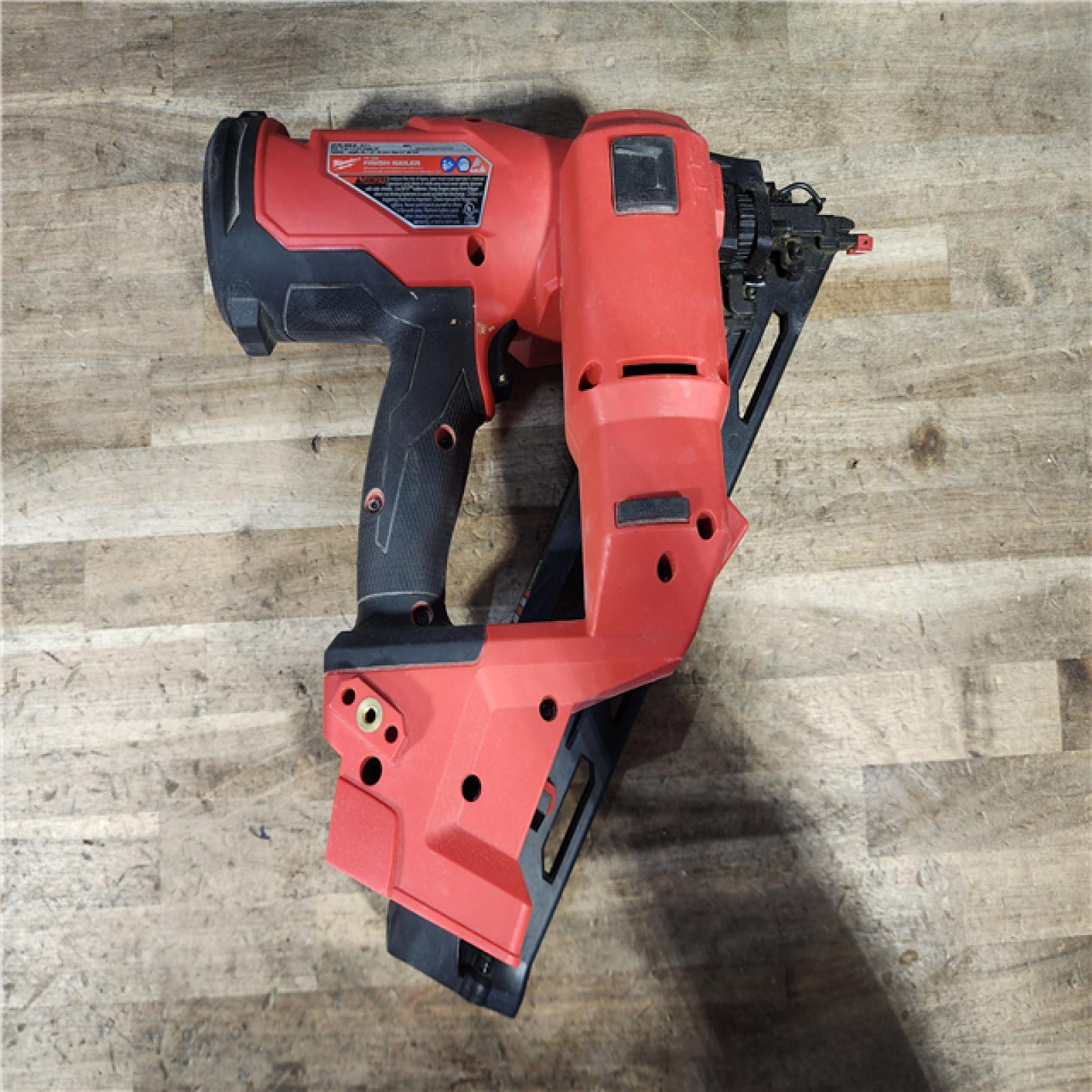 HOUSTON LOCATION - AS-IS Milwaukee FUEL 18-Volt Lithium-Ion Brushless Cordless Gen II 15-Gauge Angled Finish Nailer (Tool-Only)