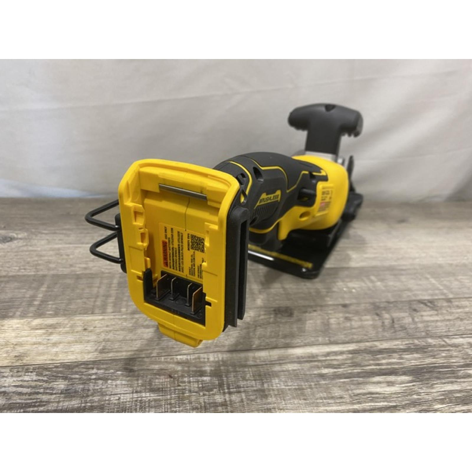 AS-IS DEWALT ATOMIC 20V MAX Cordless Brushless 4-1/2 in. Circular Saw (Tool Only)