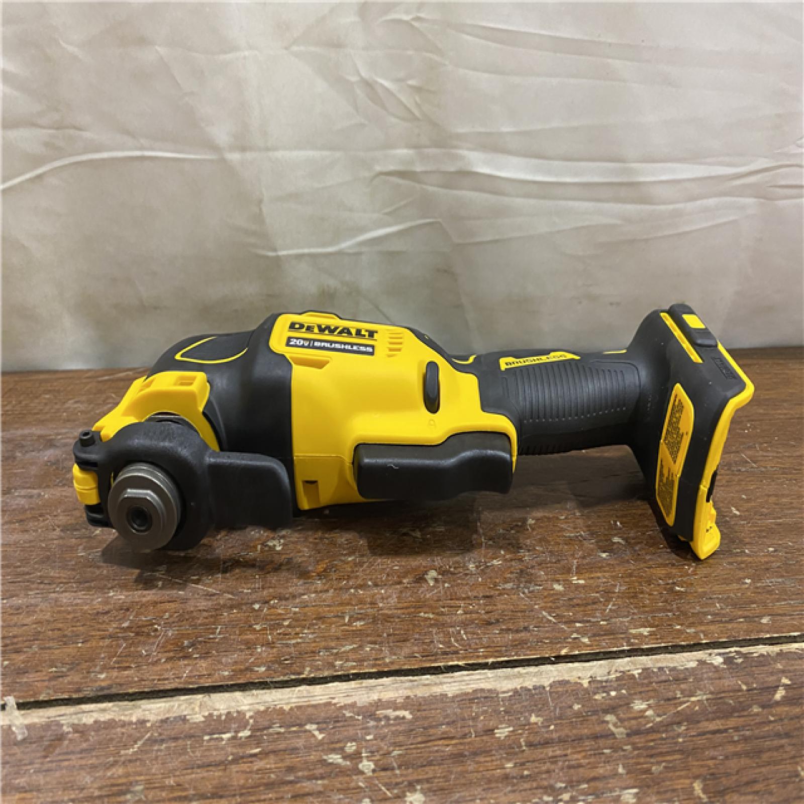 AS-IS DEWALT ATOMIC 20V MAX Cordless Brushless Oscillating Multi Tool (Tool Only)
