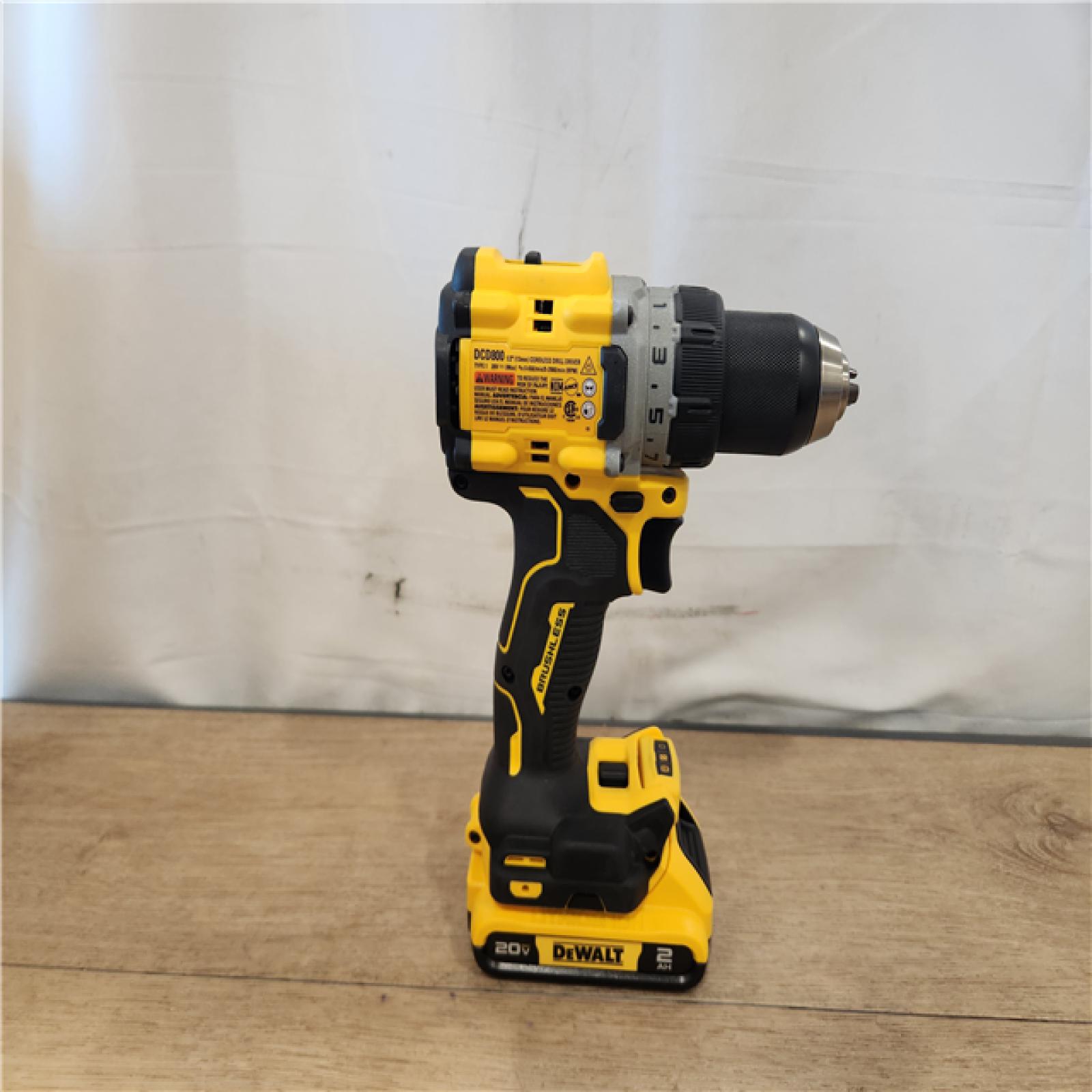 AS-IS- DEWALT 20V MAX XR Brushless Cordless Lithium-Ion 1/2 Drill/Driver Kit