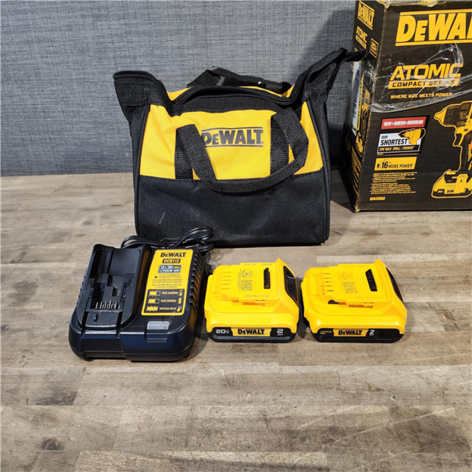 HOUSTON LOCATION - AS-IS Dewalt DCK225D2 20V MAX ATOMIC Compact Cordless Drill Driver and Impact Driver Combo Kit