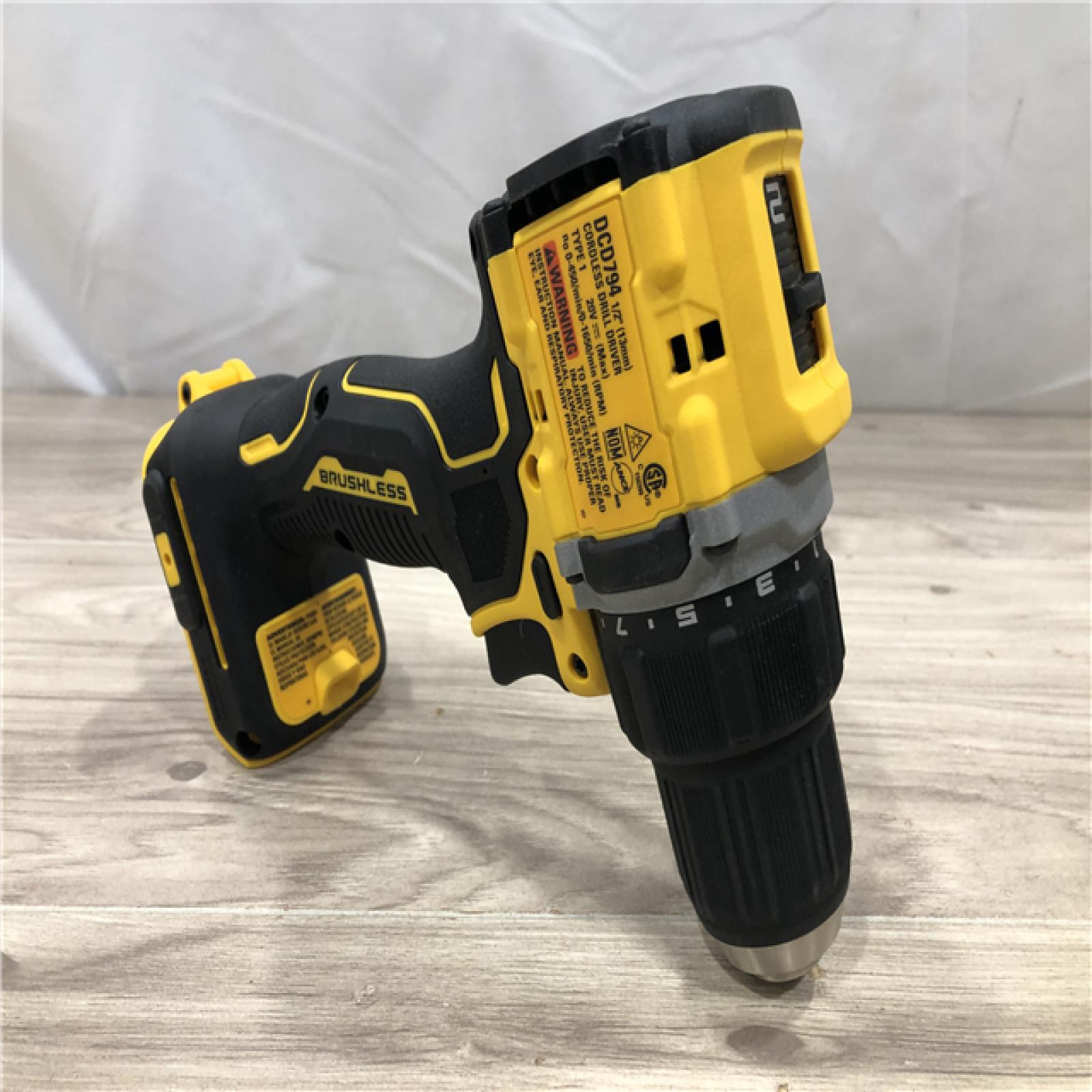 AS-IS DEWALT ATOMIC 20-Volt MAX Lithium-Ion Cordless Combo Kit