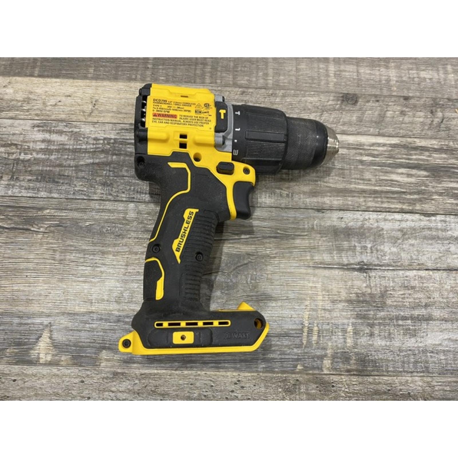 AS-IS DEWALT ATOMIC 20V Lithium-Ion Cordless 1/2 in. Hammer Drill Kit