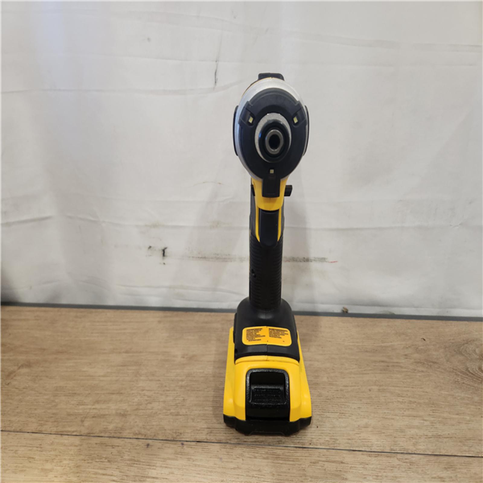 AS-IS- DEWALT ATOMIC 20V MAX* Brushless Cordless Compact 1/4 in. Impact Driver Kit