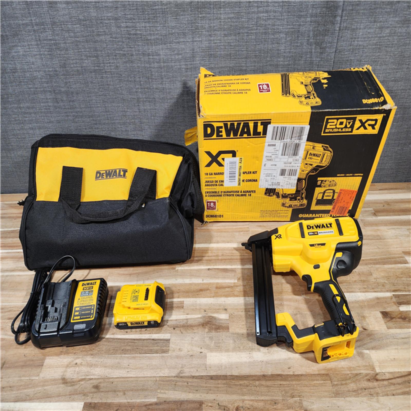 HOUSTON LOCATION - AS-IS DeWALT DCN681D1 20V MAX 18ga Cordless Brushless Narrow Crown Stapler Kit w/ BATTERY & CHARGER