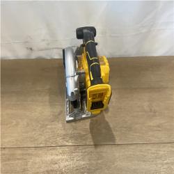 AS-IS Dewalt-DCS565P1 20V MAX* 6-1/2 in. Brushless Cordless Circular Saw Kit