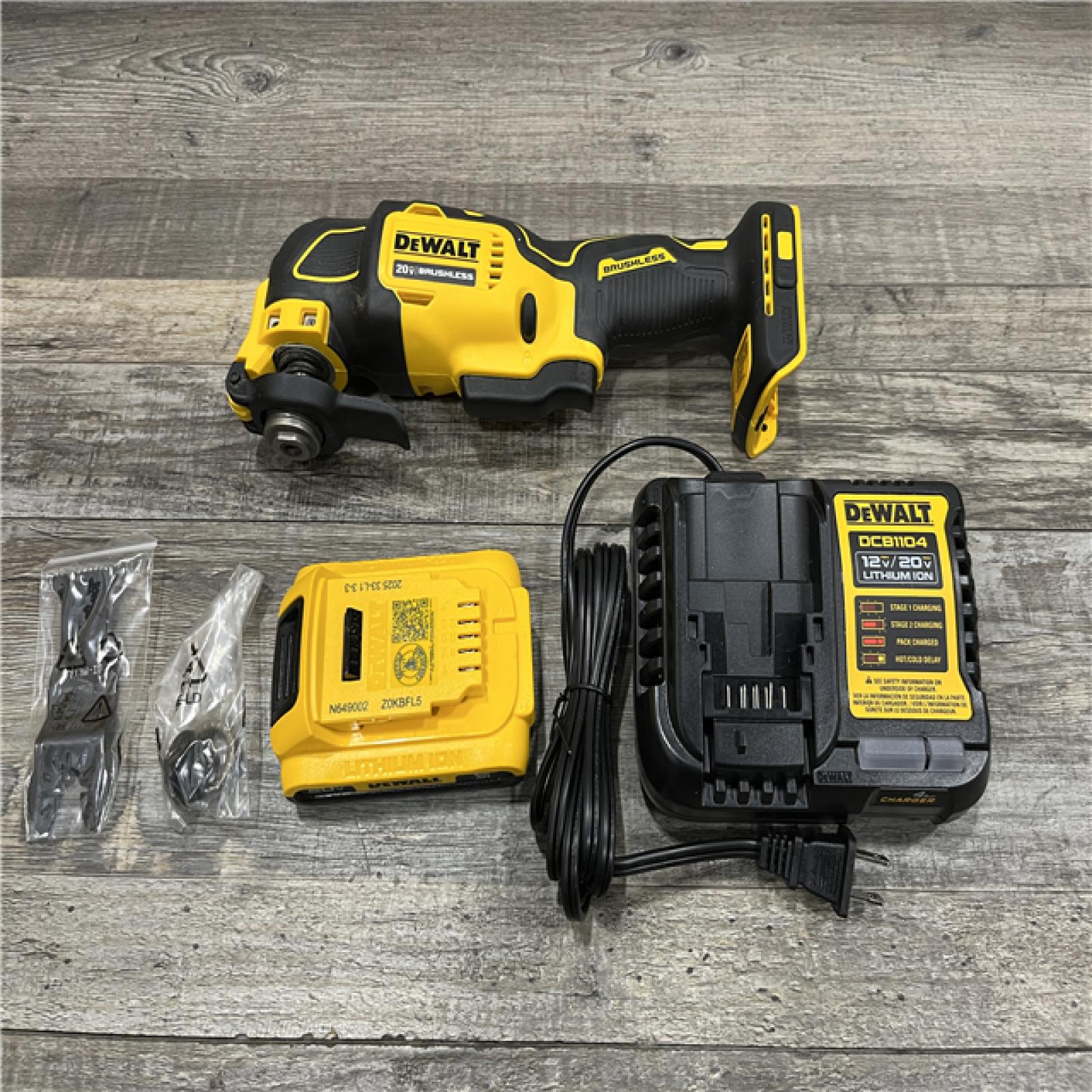 AS-IS DEWALT ATOMIC 20V MAX Cordless Brushless Oscillating Multi Tool Kit