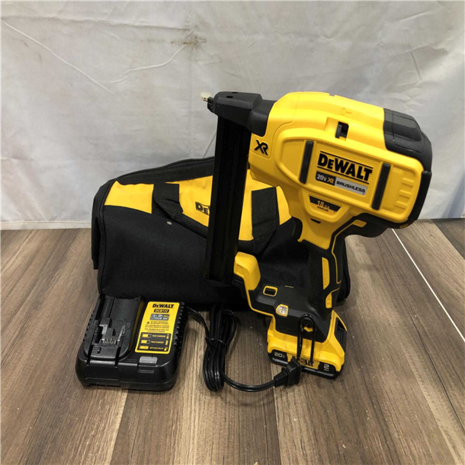 AS-IS DEWALT 20V MAX XR Lithium-Ion Cordless 18-Gauge Narrow Crown Stapler Kit