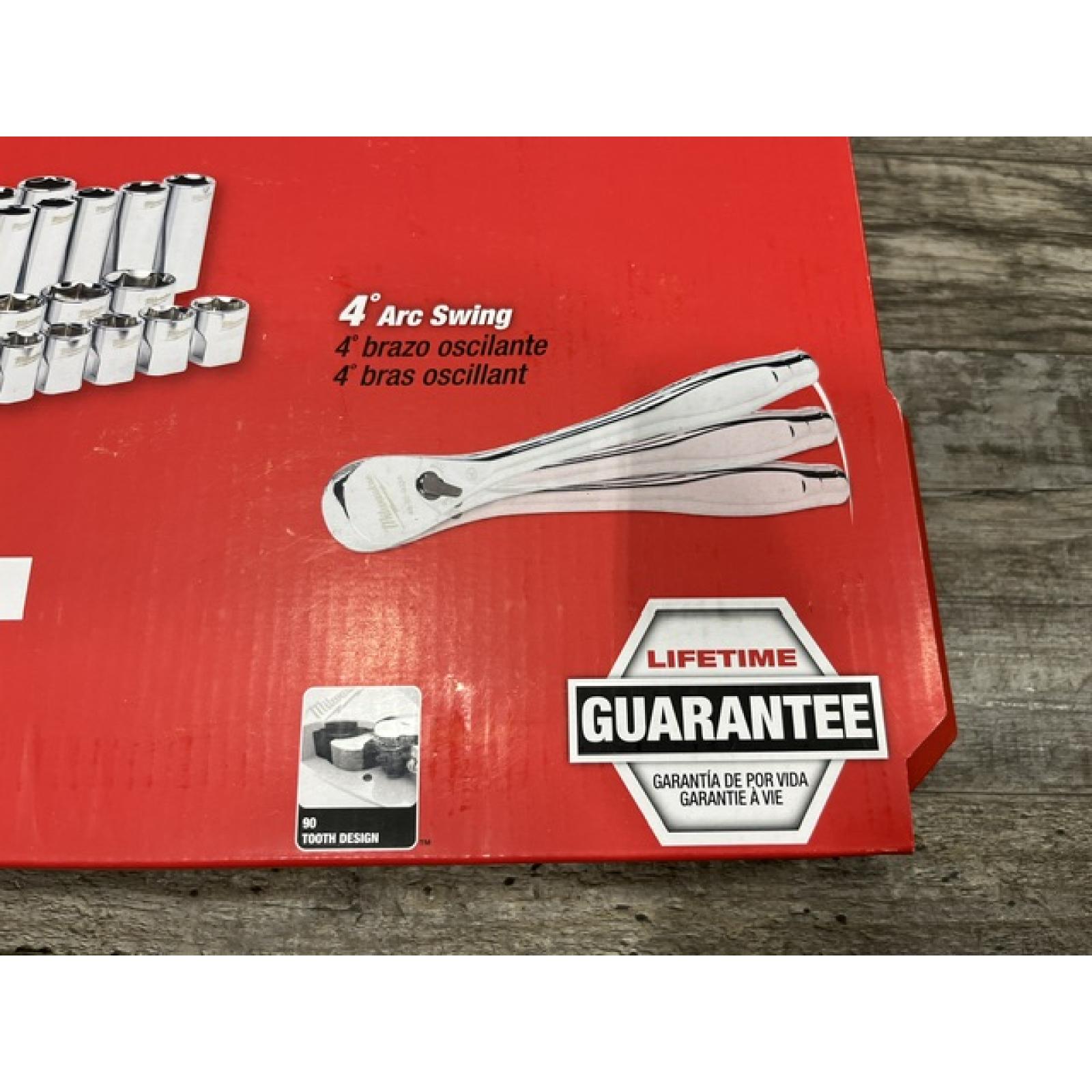 NEW - Milwaukee 3/8 in. Drive SAE/Metric Ratchet and Socket Mechanics Tool Set (56-Piece)