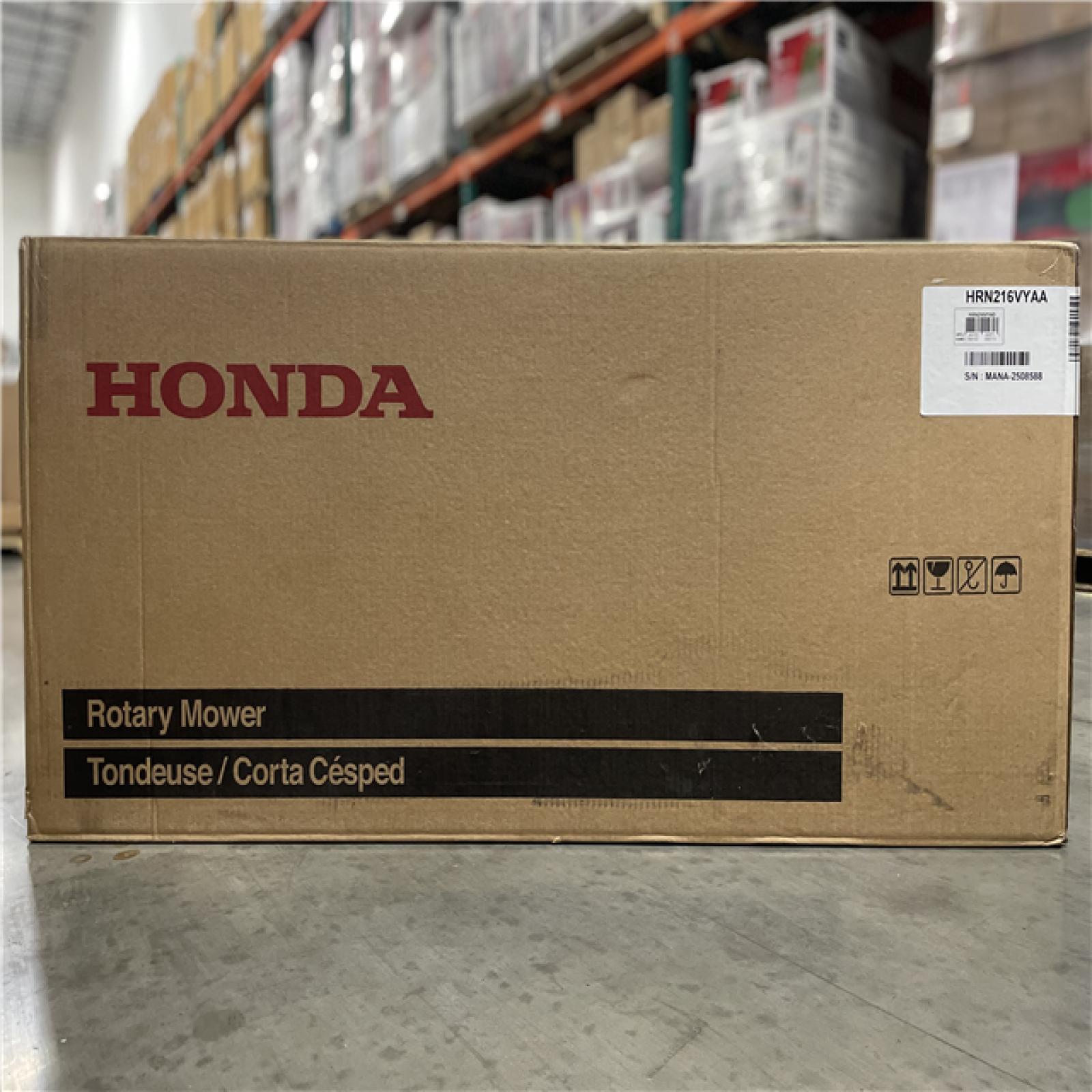 DALLAS LOCATION- NEW!- Honda 167cc 3-in-1 Self Propelled Lawn Mower