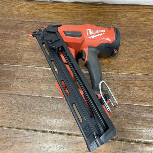 AS-IS Milwaukee 2839-20 M18 FUEL 15 Ga. 18 Volt Brushless Angled Finish Nailer