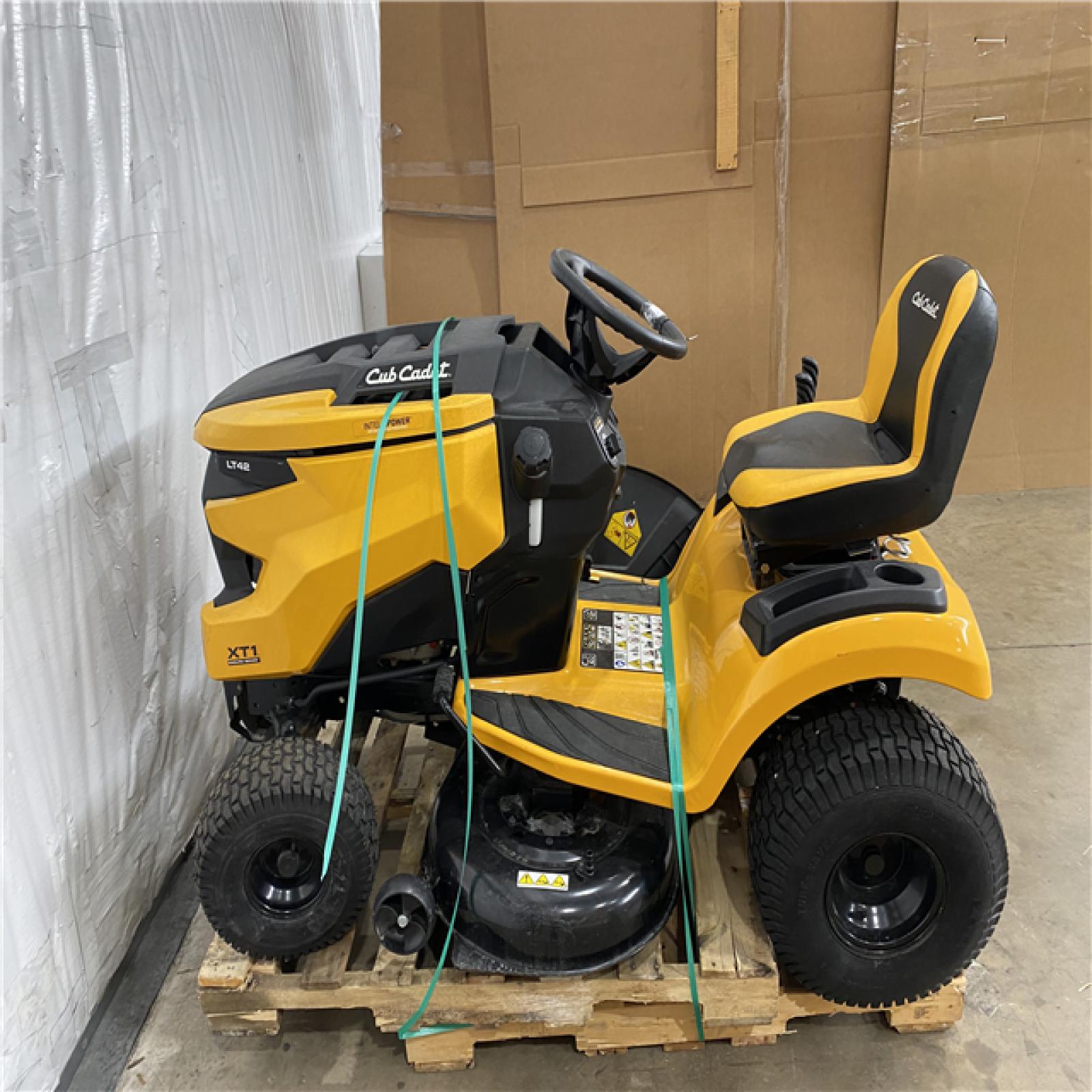 Houston Location AS IS - Outdoor Power Equipment