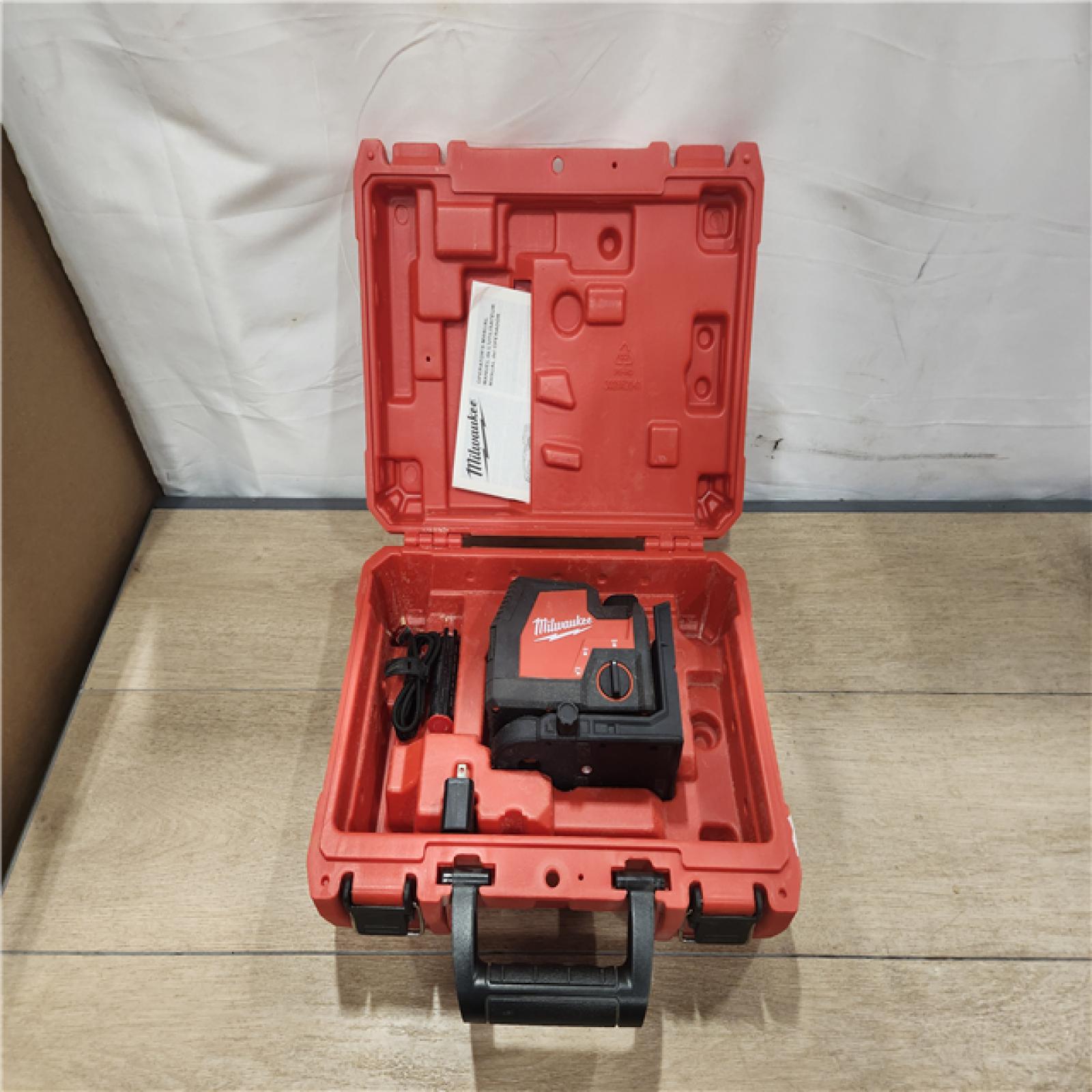 AS-IS- Milwaukee 100 ft. REDLITHIUM Lithium-Ion USB Green Rechargeable Cross Line Laser Level with Charger