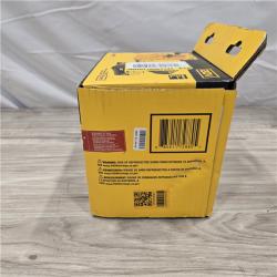 LIKE NEW! - DEWALT 20V MAX 6.0Ah and 4.0Ah Battery and Charger Starter Kit