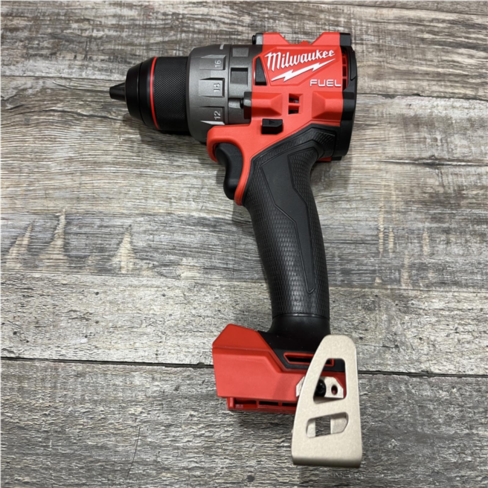 AS-IS Milwaukee FUEL 18V Lithium-Ion Brushless Cordless 1/2 in. Drill/Driver Kit