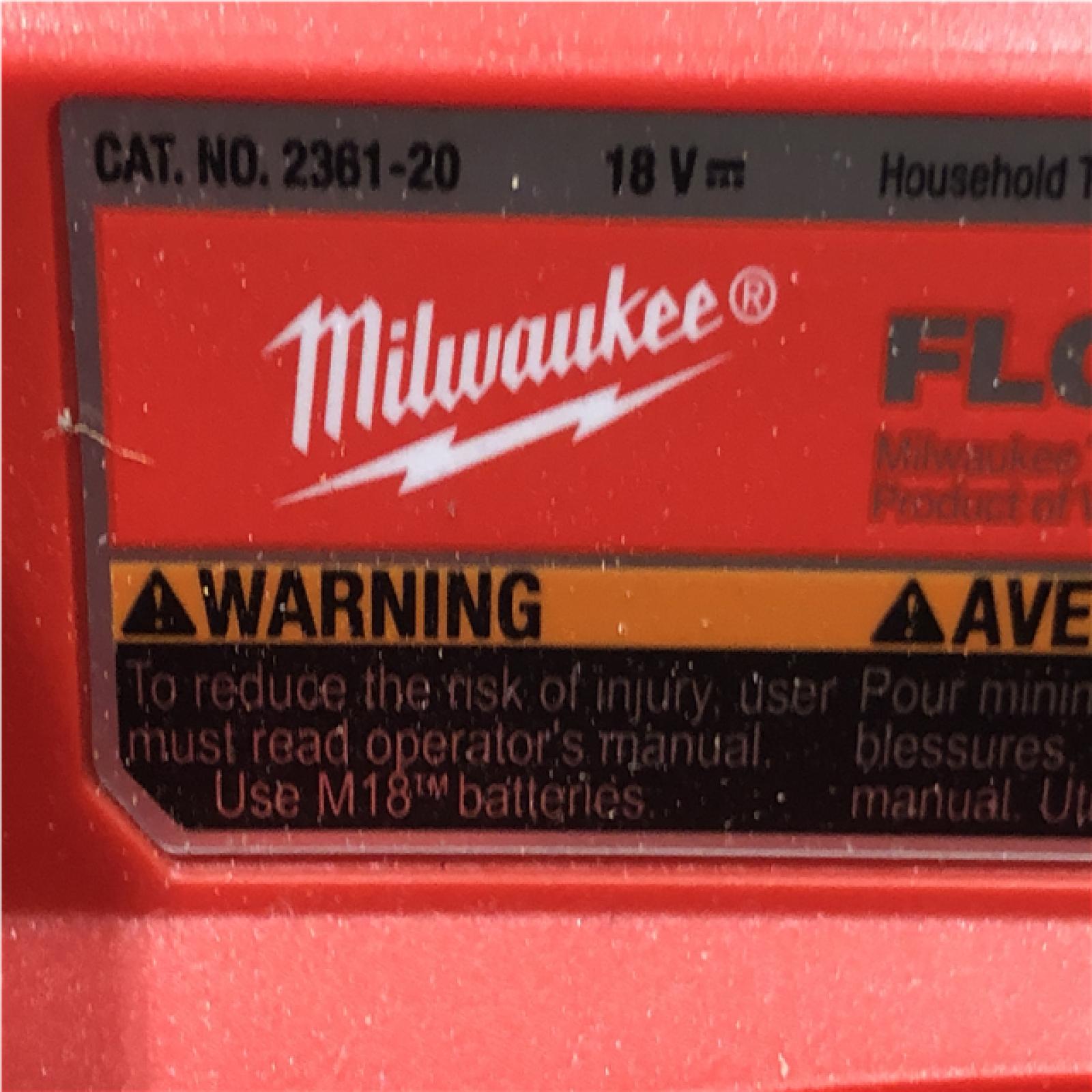 AS-IS Milwaukee Cordless 1500 Lumens LED Flood Light (Tool-Only)