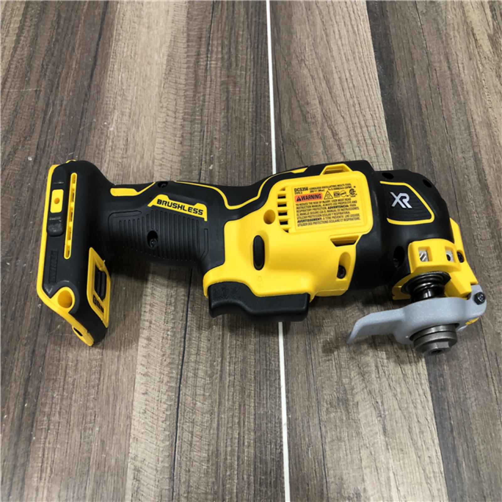 AS-IS DEWALT 20V MAX XR Cordless Brushless 3-Speed Oscillating Multi Tool (Tool Only)