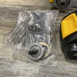 AS-IS DEWALT 20V MAX XR Cordless Brushless 3-Speed Oscillating Multi Tool Kit