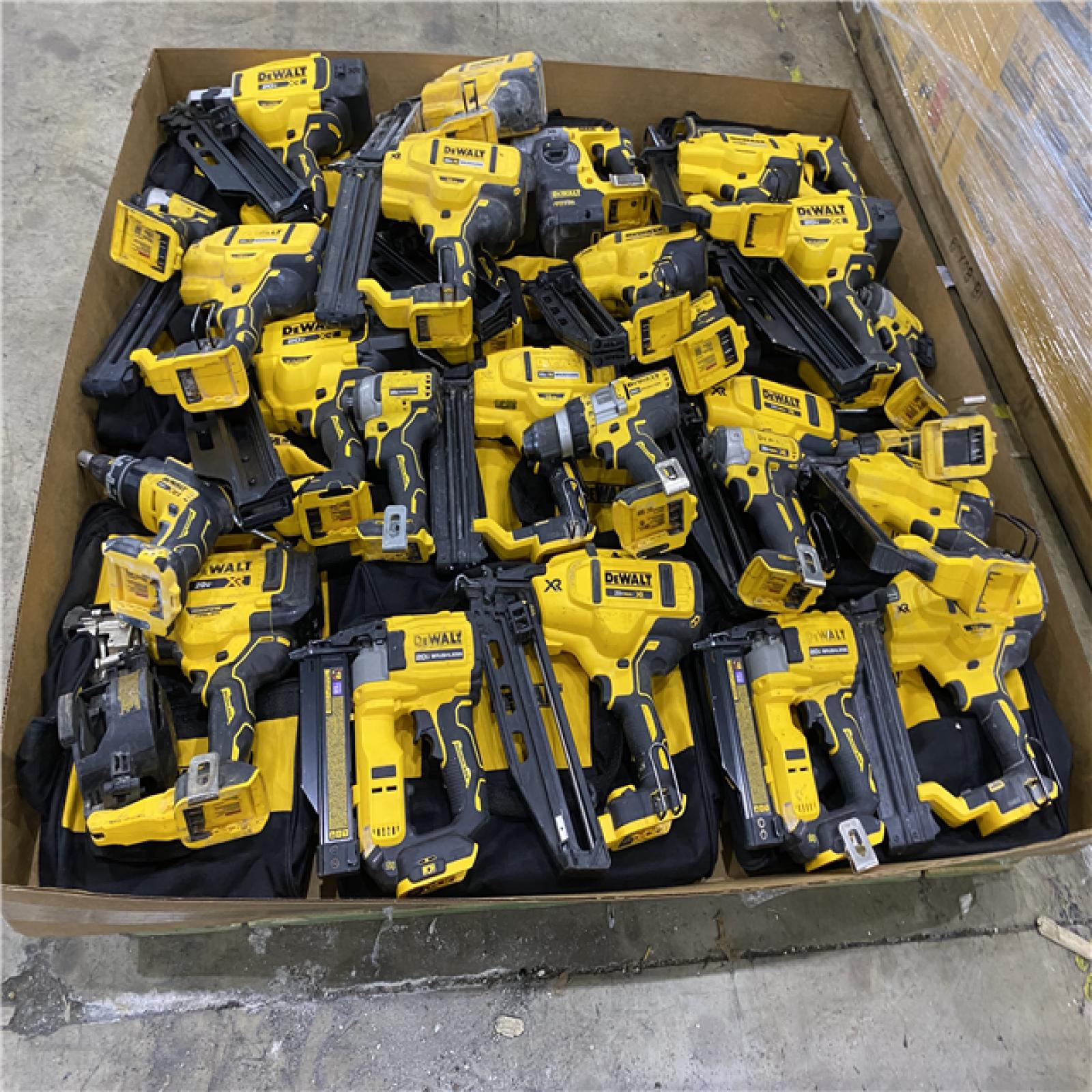 Houston Location AS IS - Tool Pallet