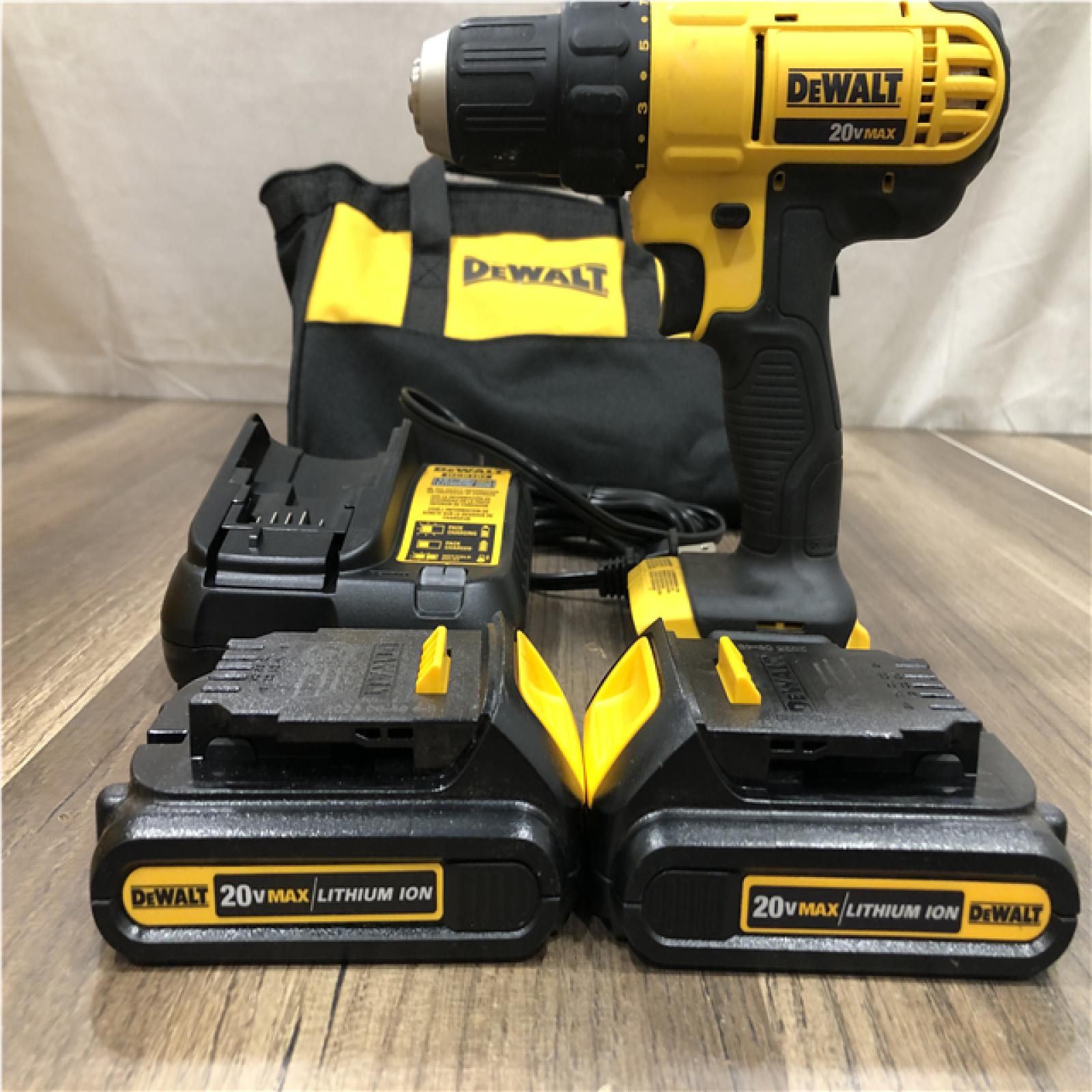 AS-IS DEWALT 20V MAX Cordless 1/2 in. Drill/Driver Kit