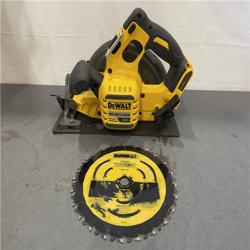 AS-IS - DeWALT FLEXVOLT 60V MAX Cordless Brushless 7-1/4 in. Circular Saw with Brake