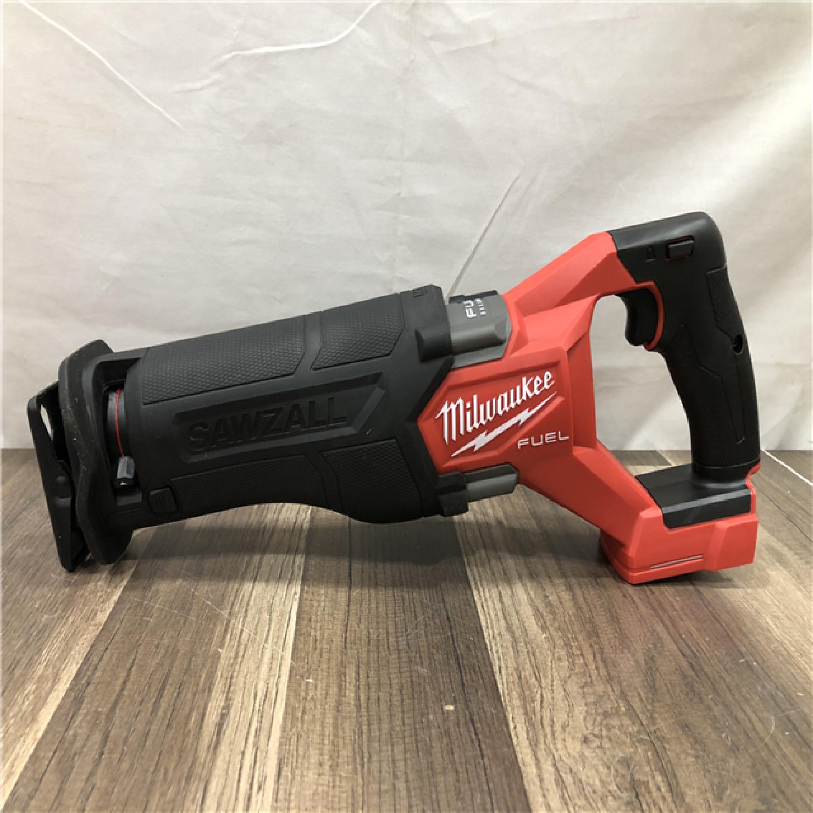 AS-IS Milwaukee FUEL GEN-2 18V Lithium-Ion Brushless Cordless SAWZALL Reciprocating Saw (Tool-Only)
