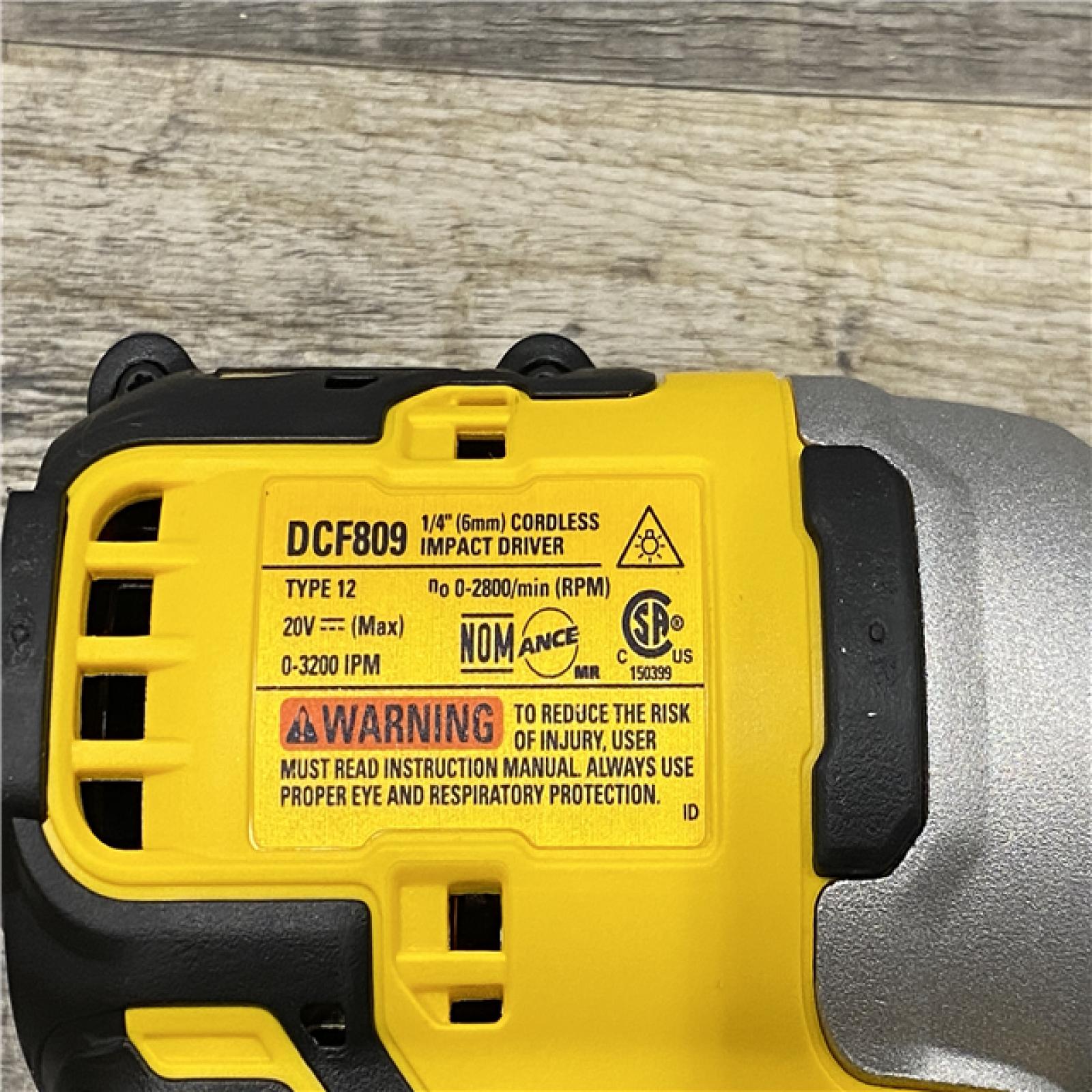 AS-IS DEWALT Atomic 20V Max Lithium-Ion Brushless Cordless Compact 1/4 in. Impact Driver Kit