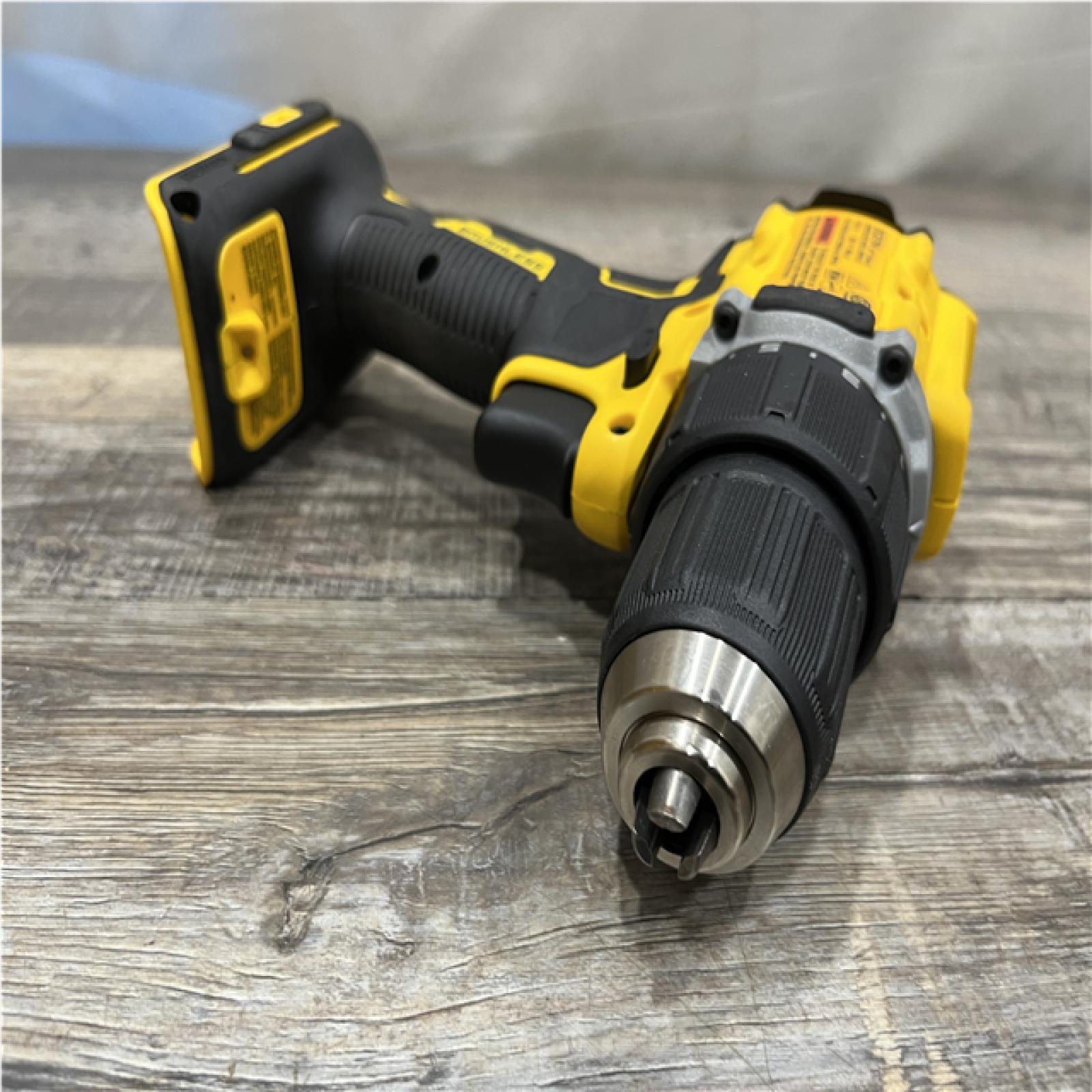AS-IS DEWALT Atomic 20V Lithium-Ion Cordless Compact 1/2 in. Drill/Driver Kit