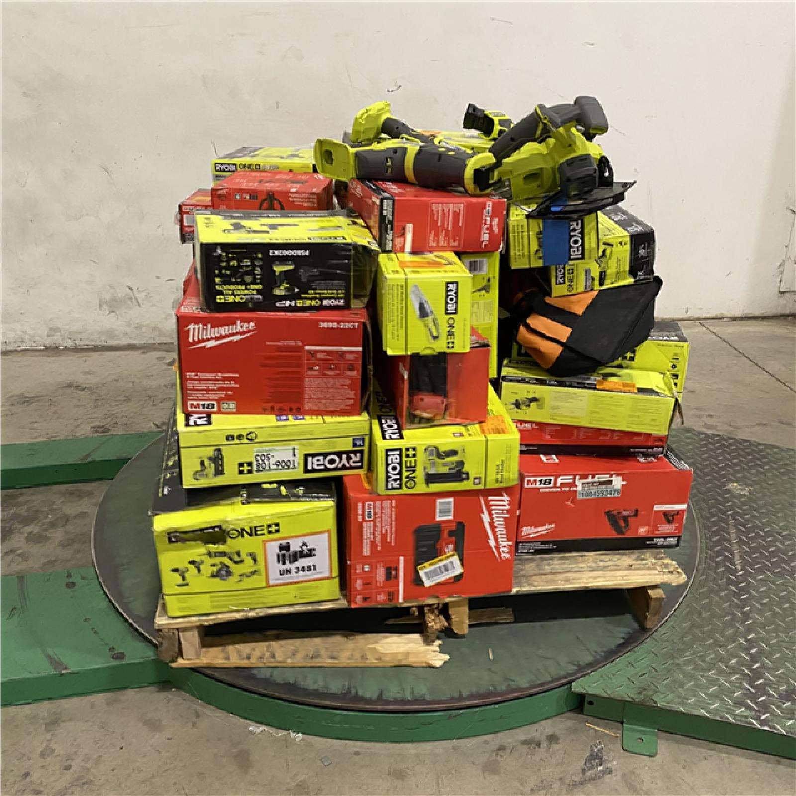 Dallas Location - As-Is Tool Pallet