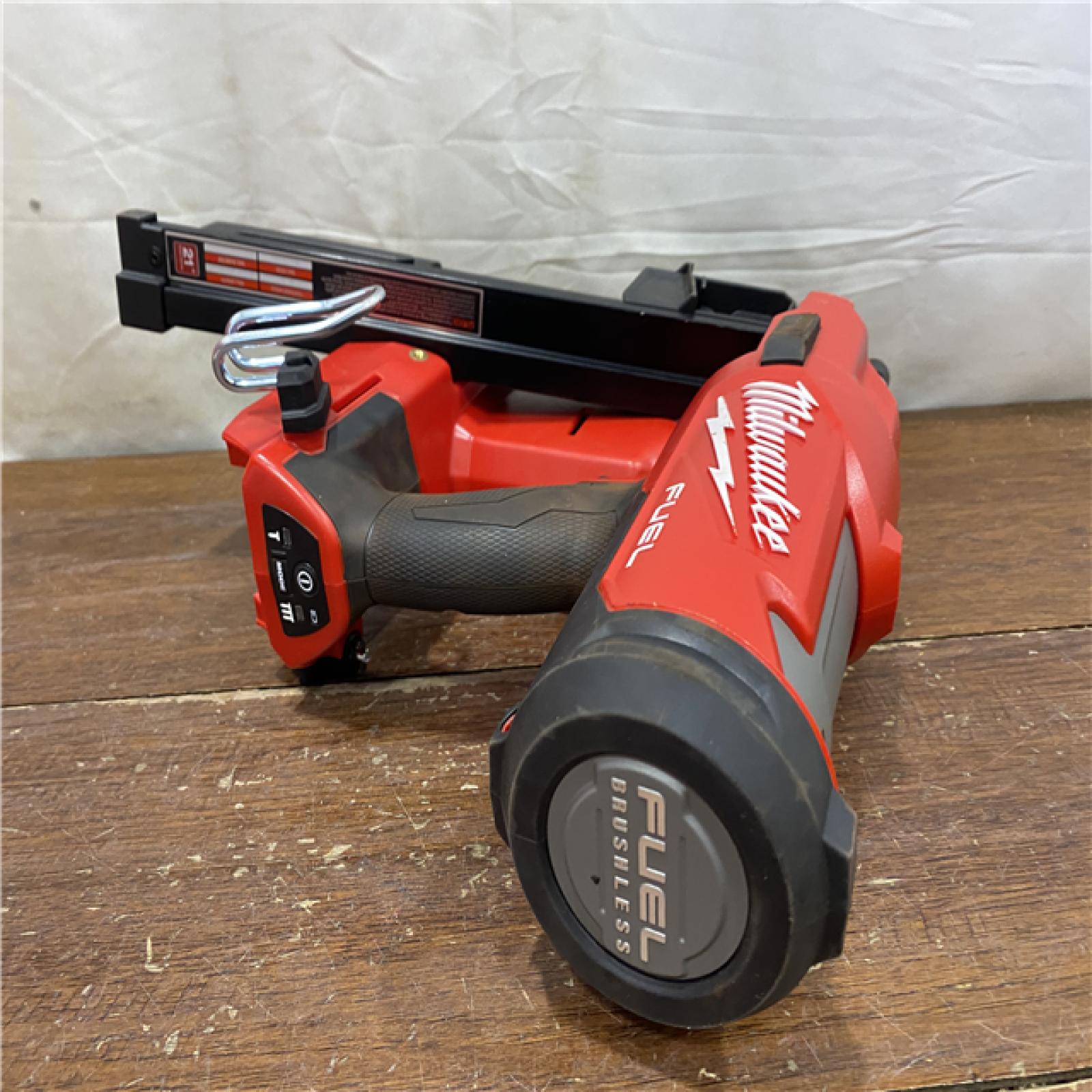 AS-IS Milwaukee 2744-20 M18 FUEL 3-1/2 in. 18-Volt 21-Degree Lithium-Ion Brushless Cordless Framing Nailer (Tool-Only)
