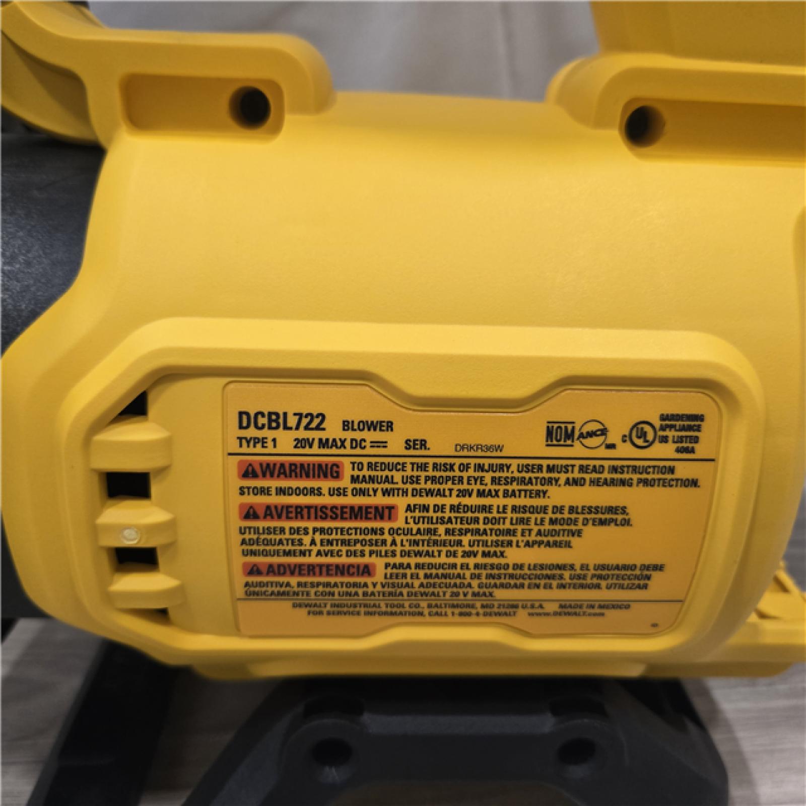 AS-IS DeWalt Cordless Handheld Leaf Blower Kit