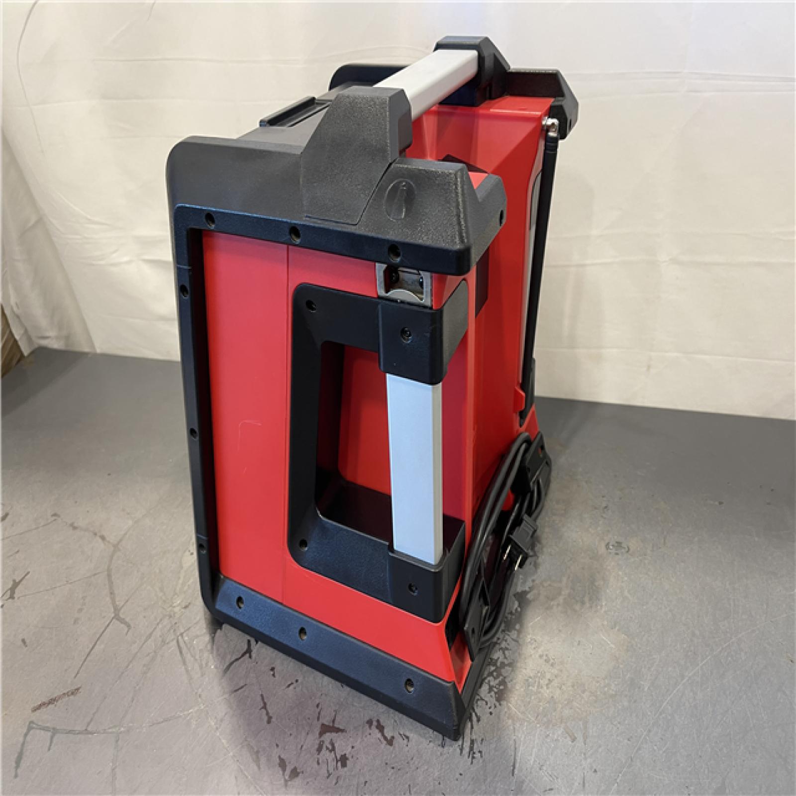 AS-IS - Milwaukee M18 Lithium-Ion Cordless Jobsite Radio/Charger