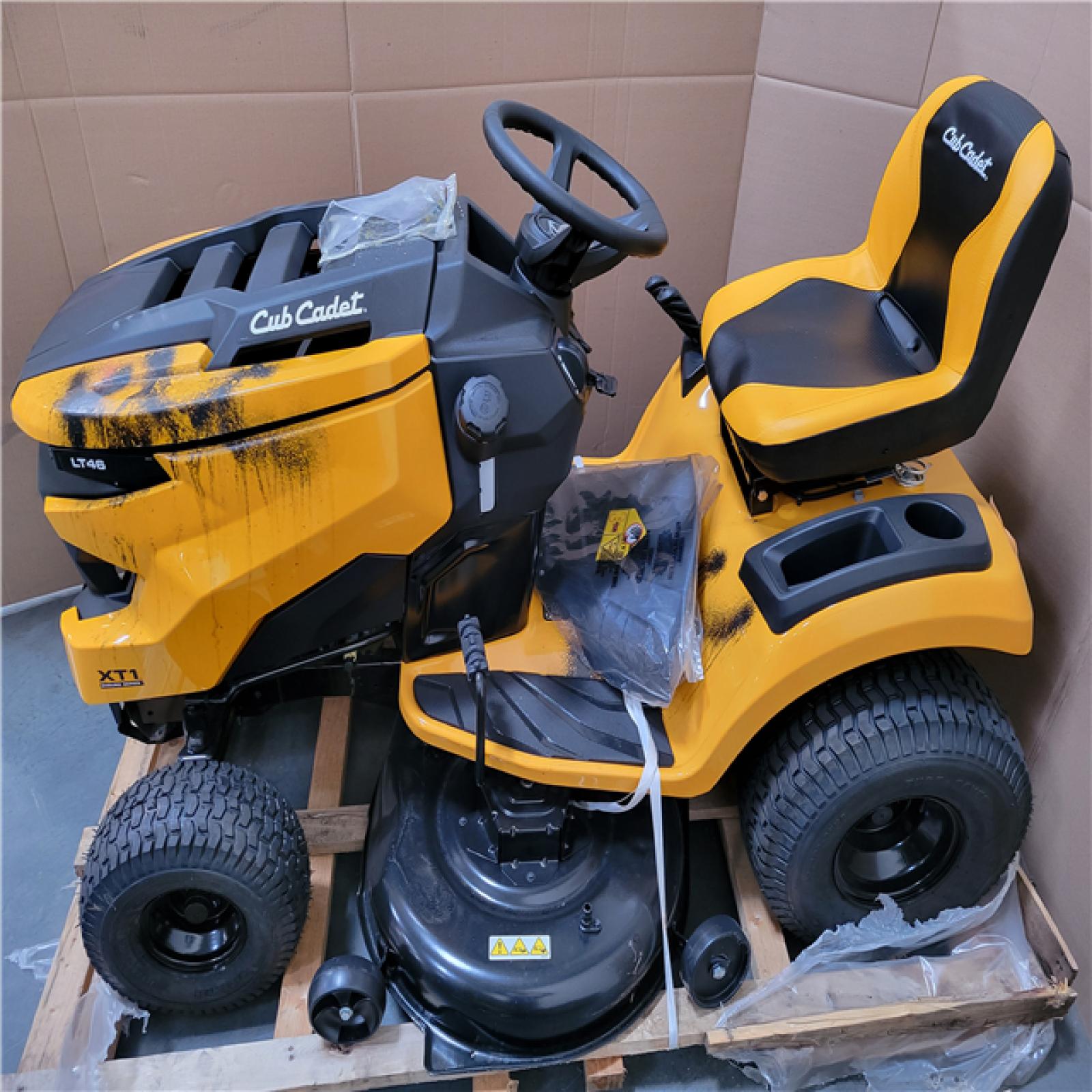 CALIFORNIA AS-IS CUB CADET LT46 RIDING MOWER