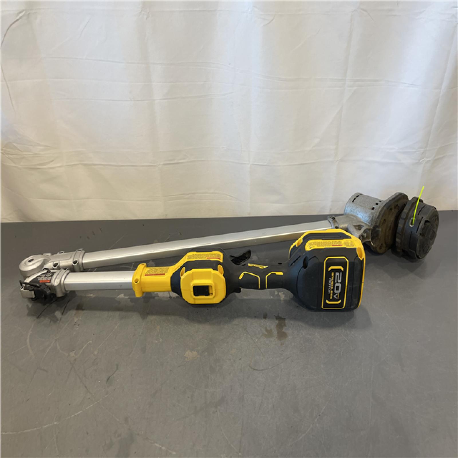 AS-IS - DEWALT 20V MAX 14 in. Brushless Cordless Battery Powered Foldable String Trimmer