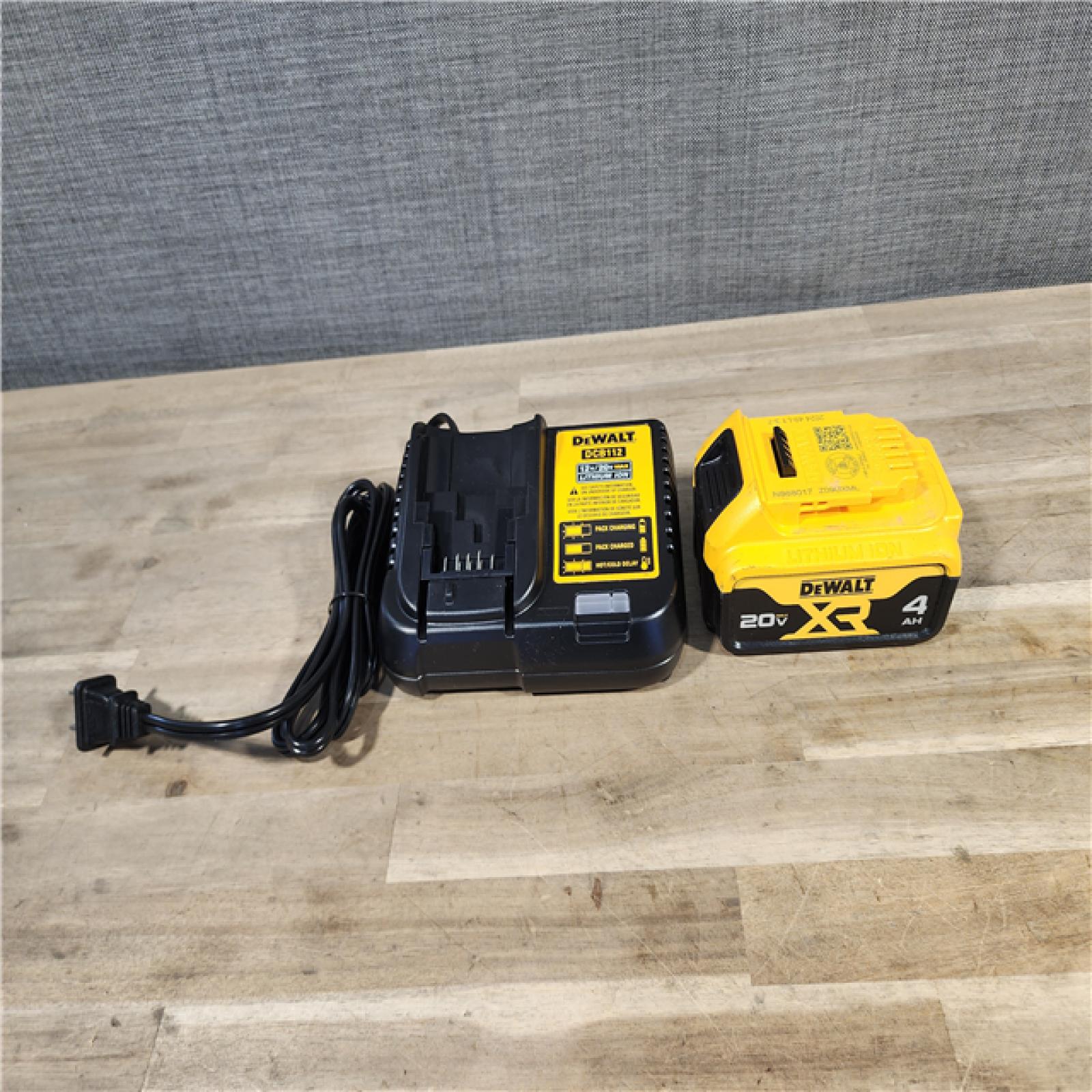 HOUSTON LOCATION - AS-IS DeWalt 20V MAX 1/2 in. Cordless Brushless Mid-Range Impact Wrench W/ BATTERY & CHARGER
