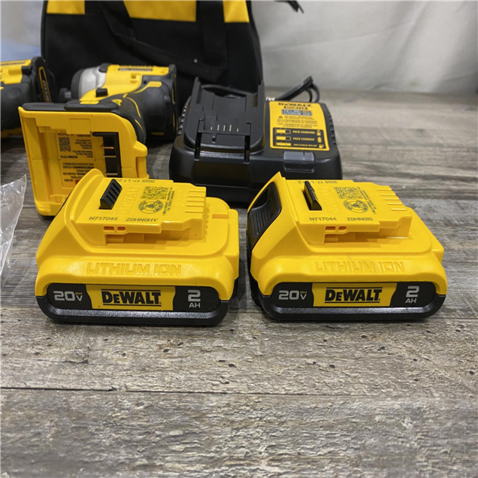 AS-IS DEWALT ATOMIC 20-Volt MAX Lithium-Ion Cordless Combo (2-Tool) Kit