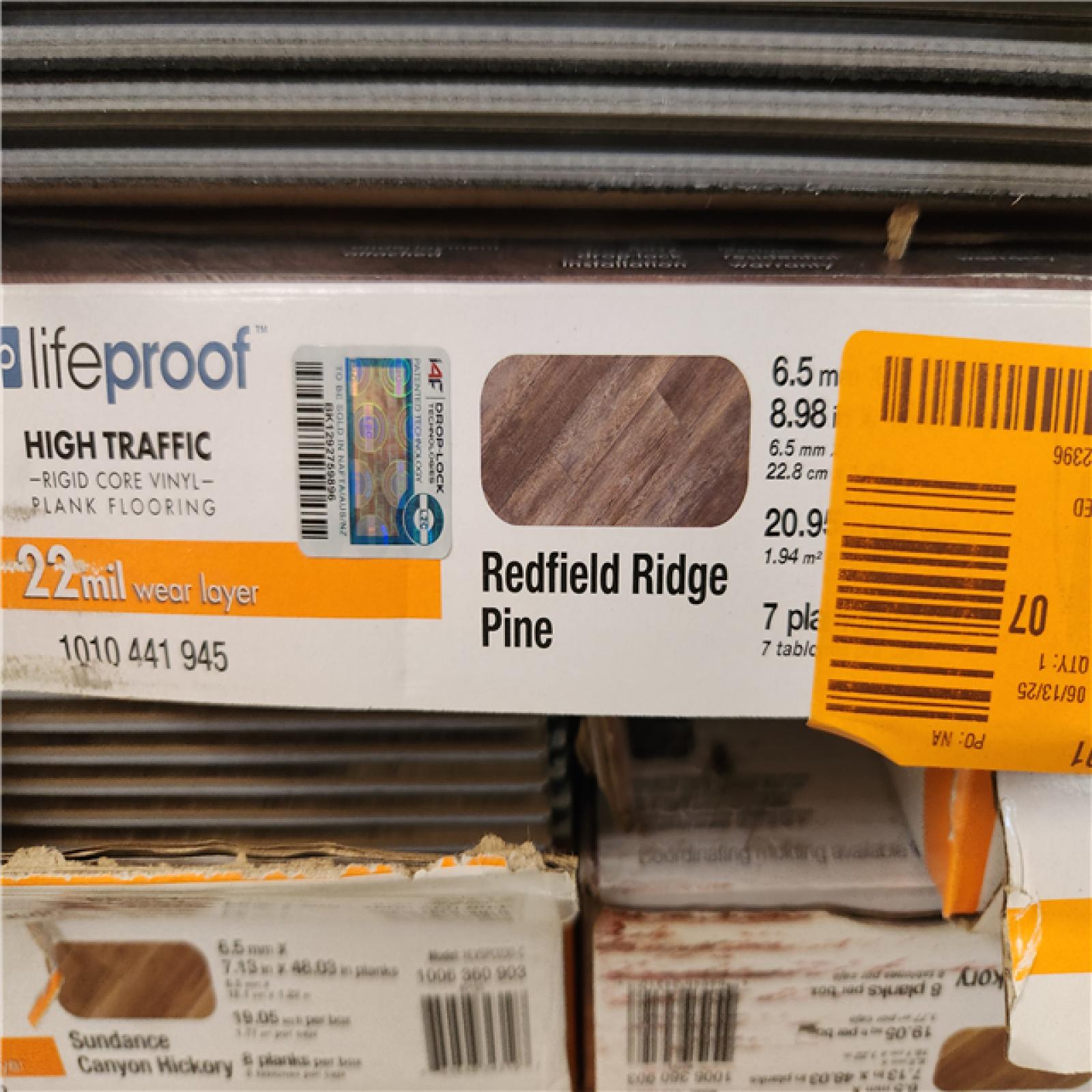 Phoenix AS-IS Mixed Lifeproof Flooring Pallet (20 Cases)
